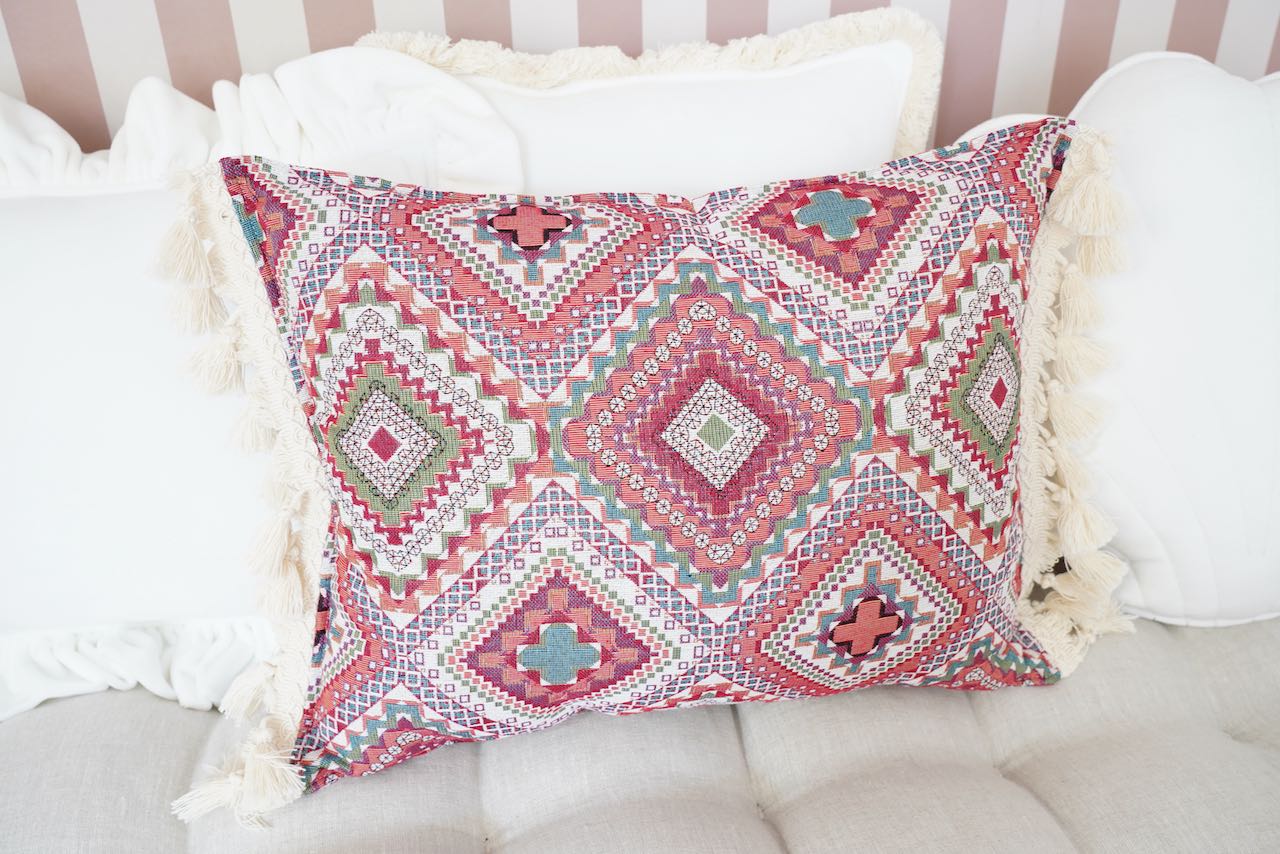 Pink Boho Style - Pillow With Fringe