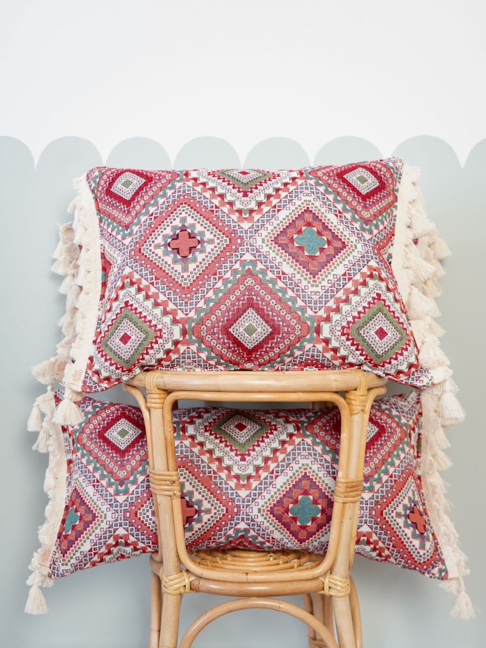 Pink Boho Style - Pillow With Fringe