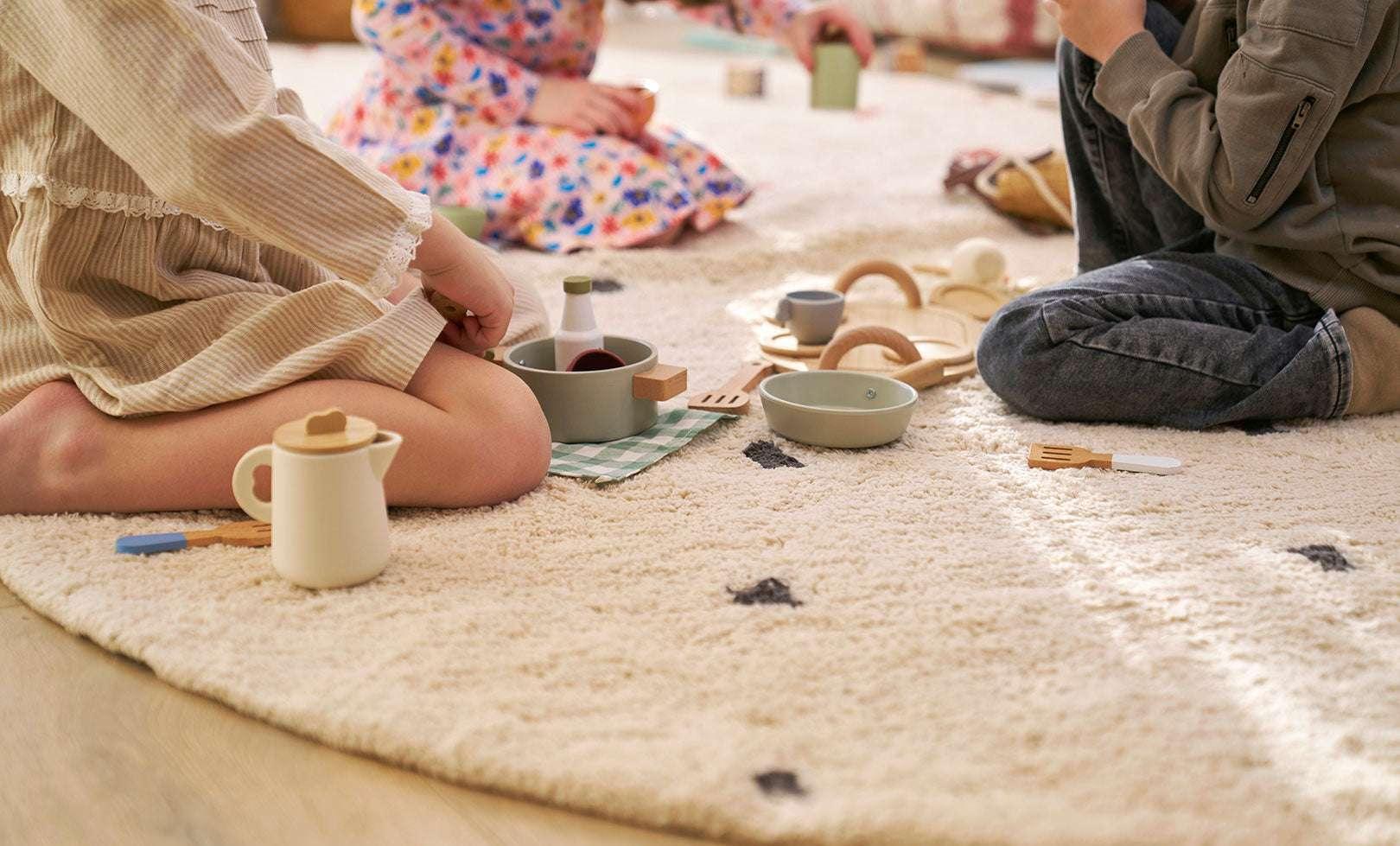 Dotted Washable Organic Cotton Rug In Ebony