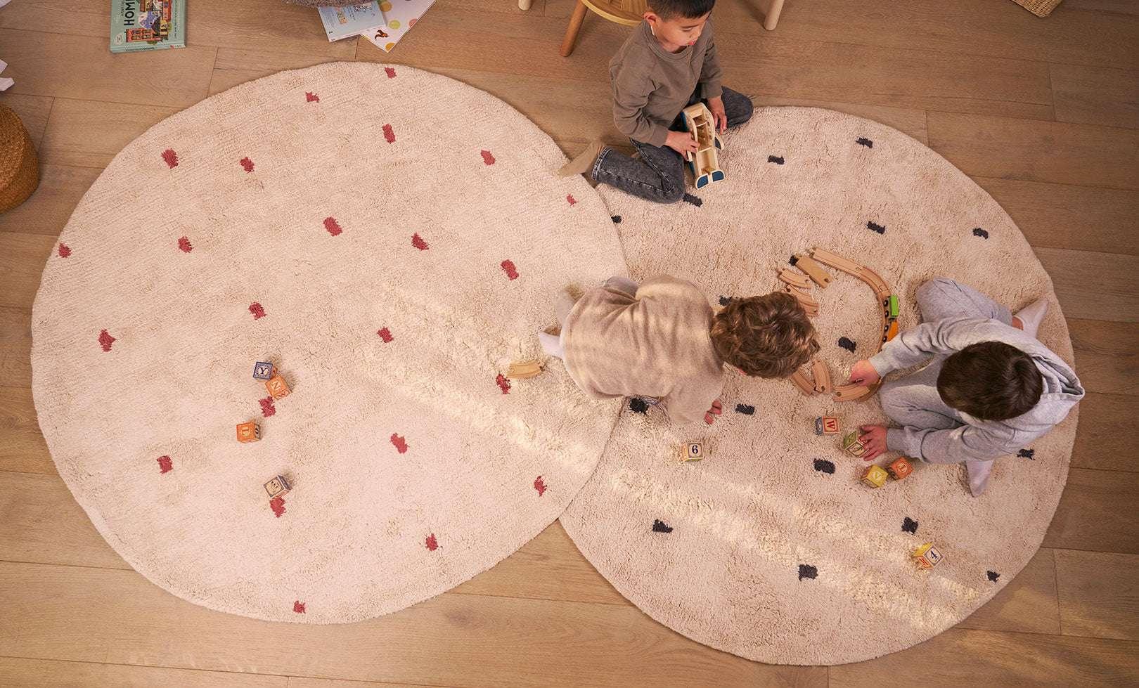 Dotted Washable Organic Cotton Rug In Rust