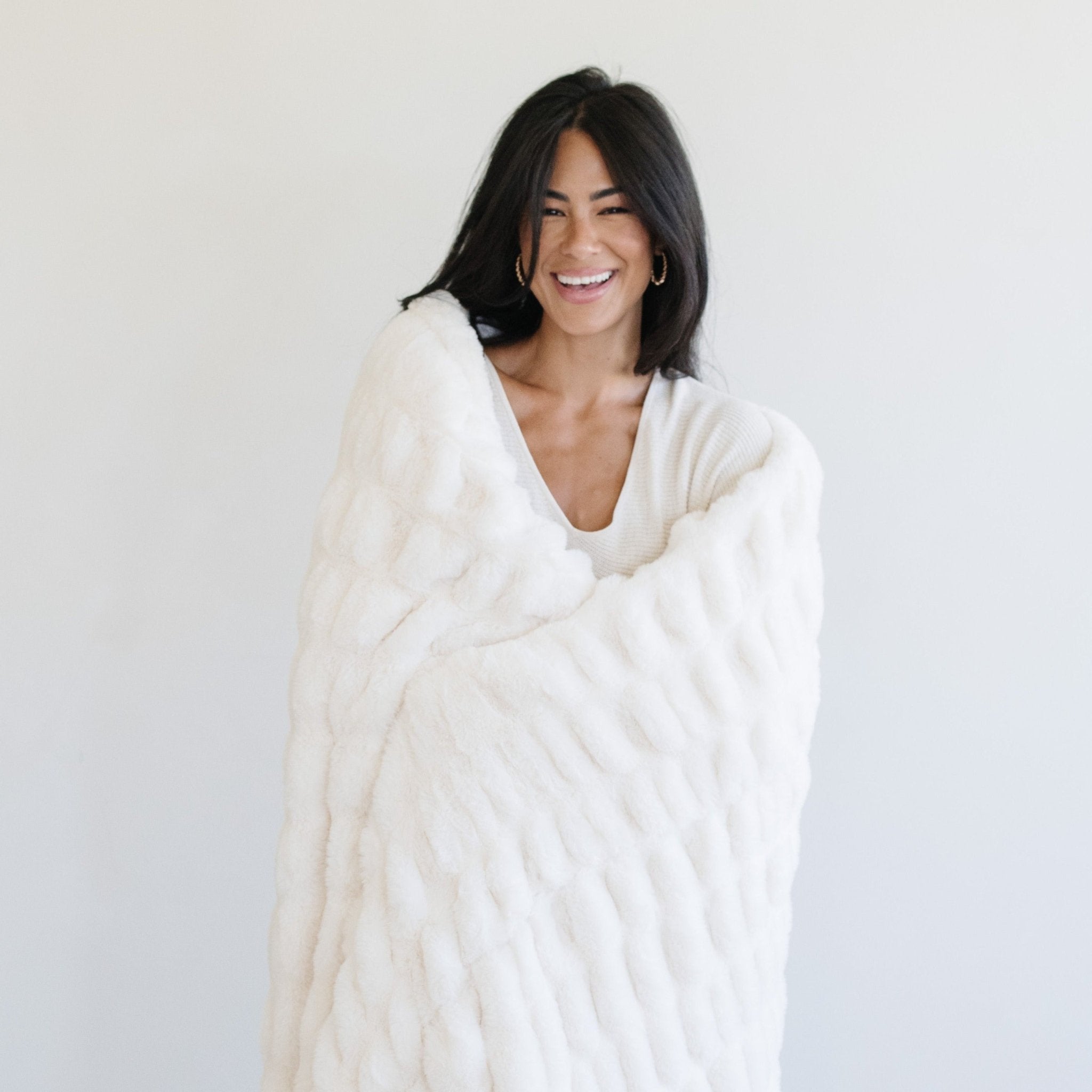 Double Ruched Faux Fur Throw Blankets