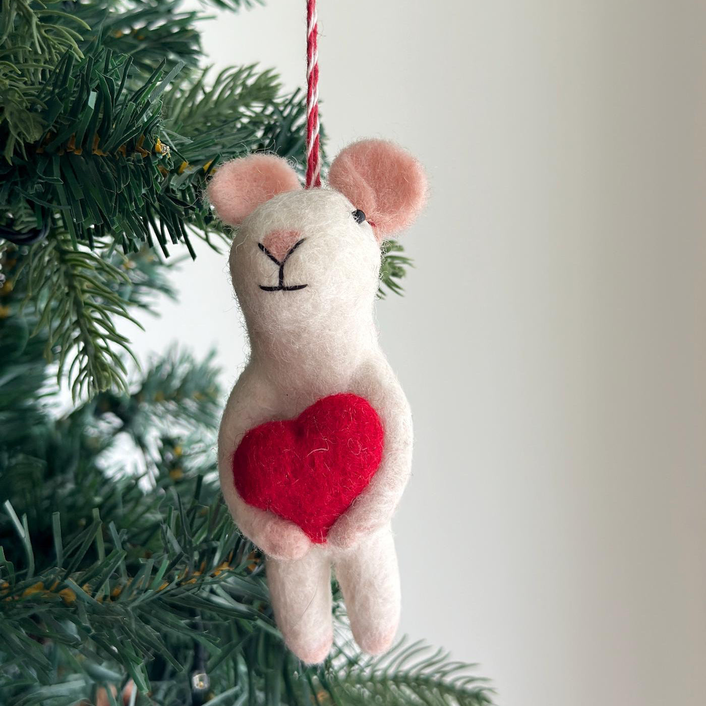 Felt Mouse Holding Heart Ornament