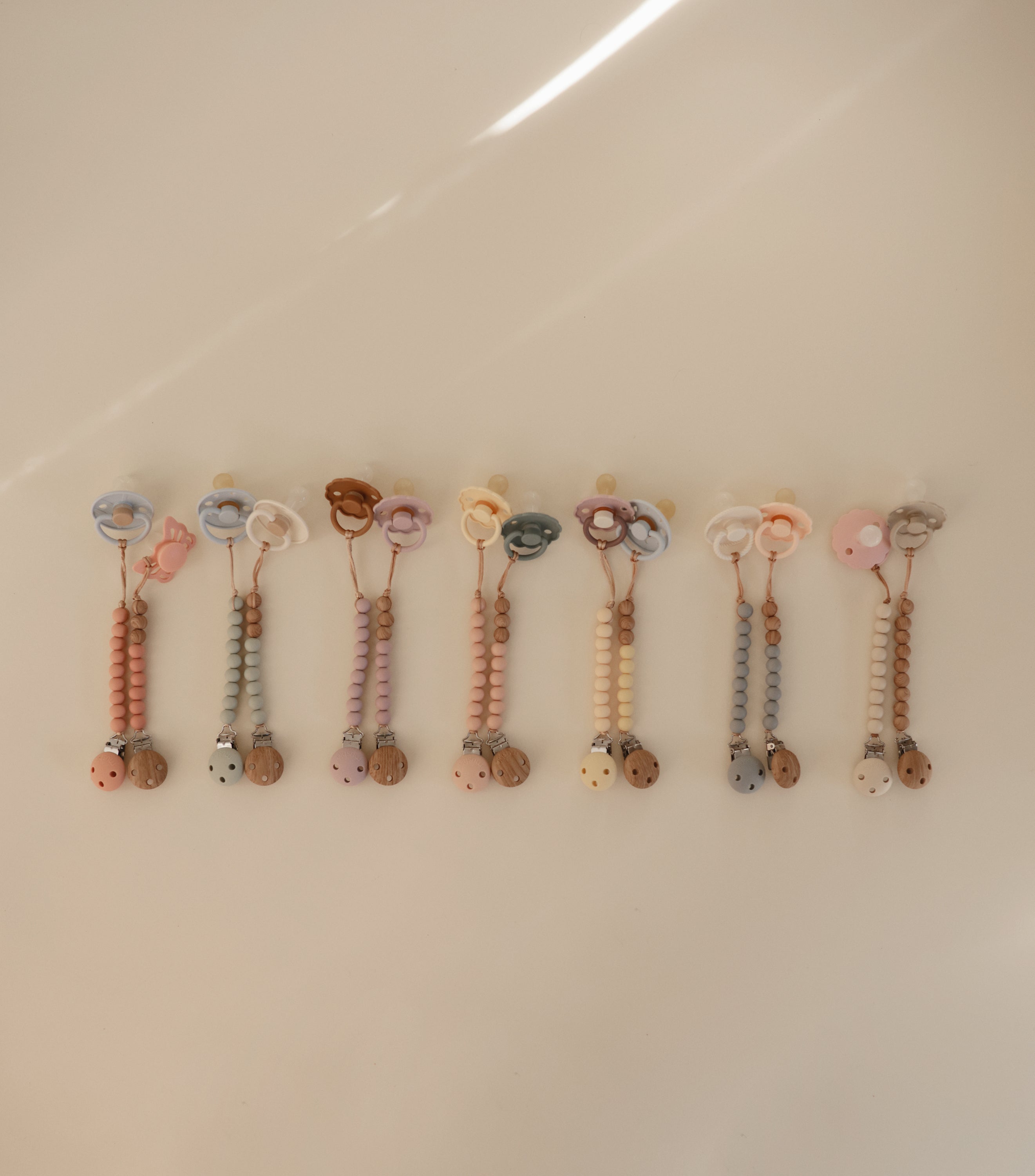 Frigg Natural Rubber Pacifier 4-pack