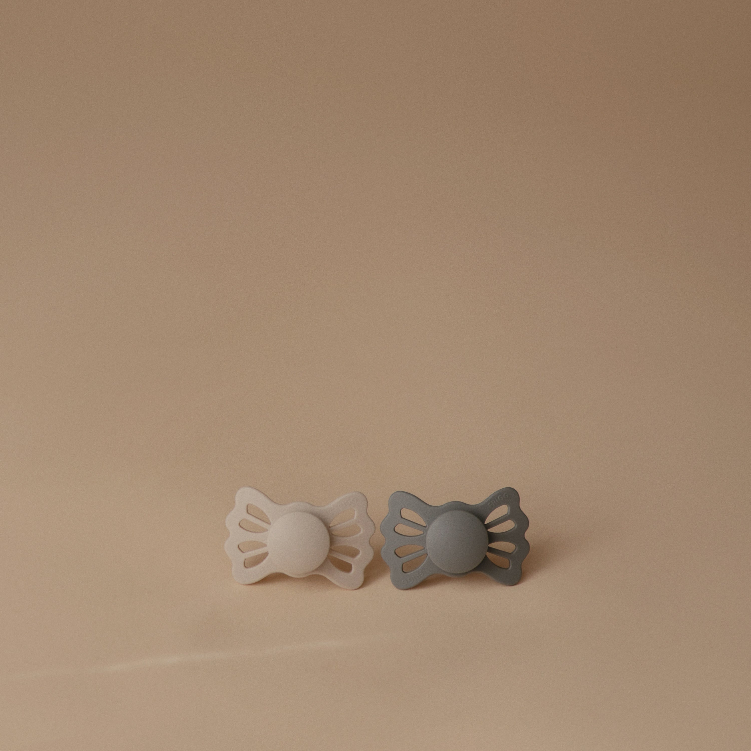 Frigg Lucky Symmetrical Silicone Pacifier 2-pack (6-18 Months)