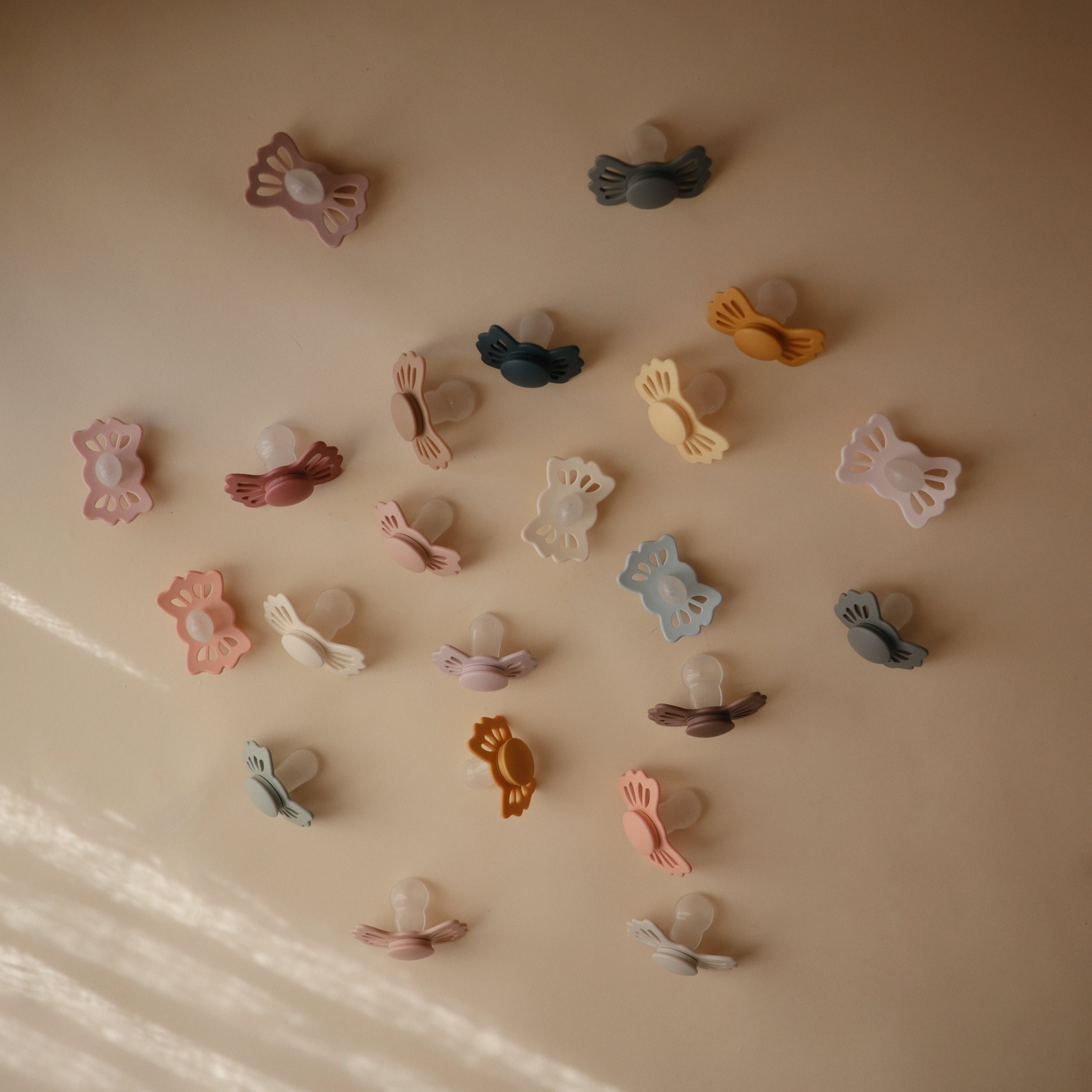 Frigg Lucky Symmetrical Silicone Pacifier 2-pack (6-18 Months)