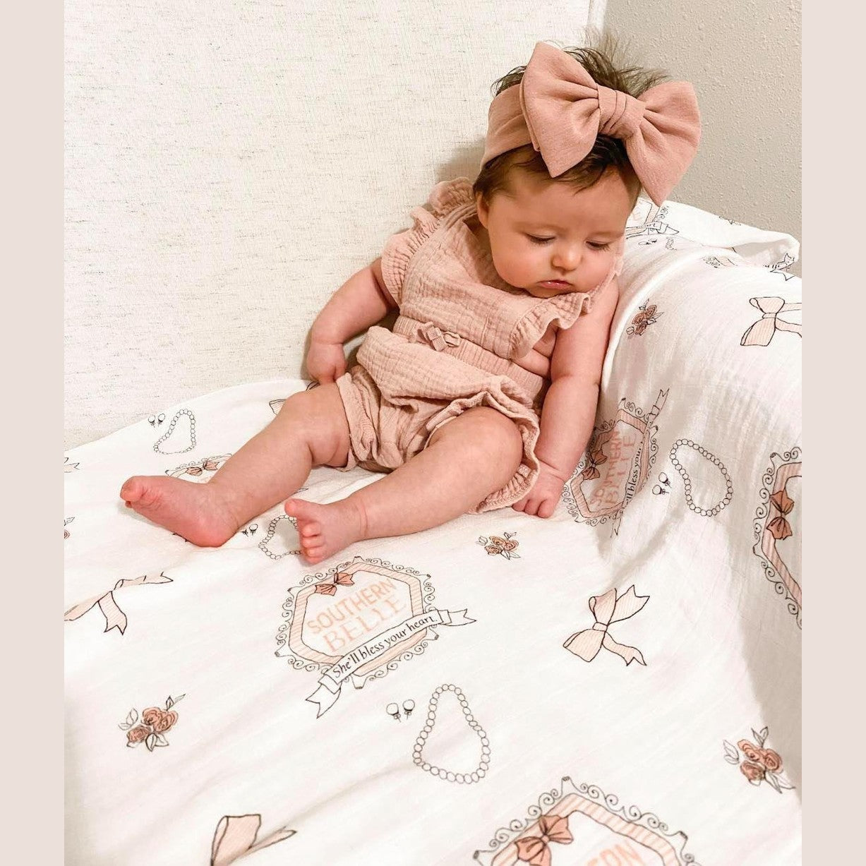 Gift Set: Southern Belle Baby Muslin Swaddle Blanket And Burp Cloth/bib Combo