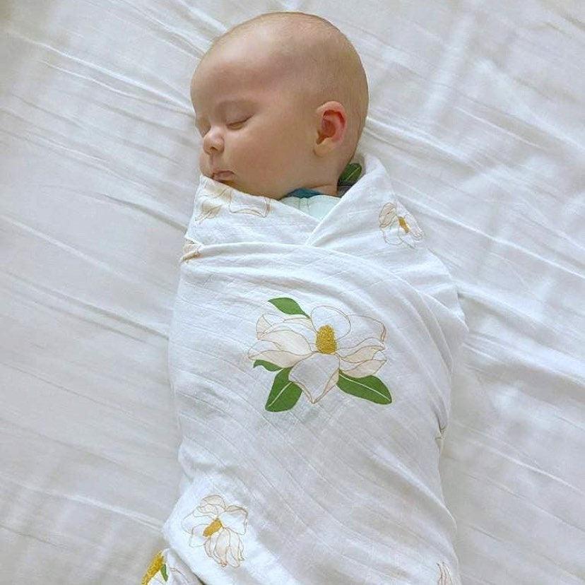 Gift Set: Southern Magnolia Baby Muslin Swaddle Blanket And Burp Cloth/bib Combo