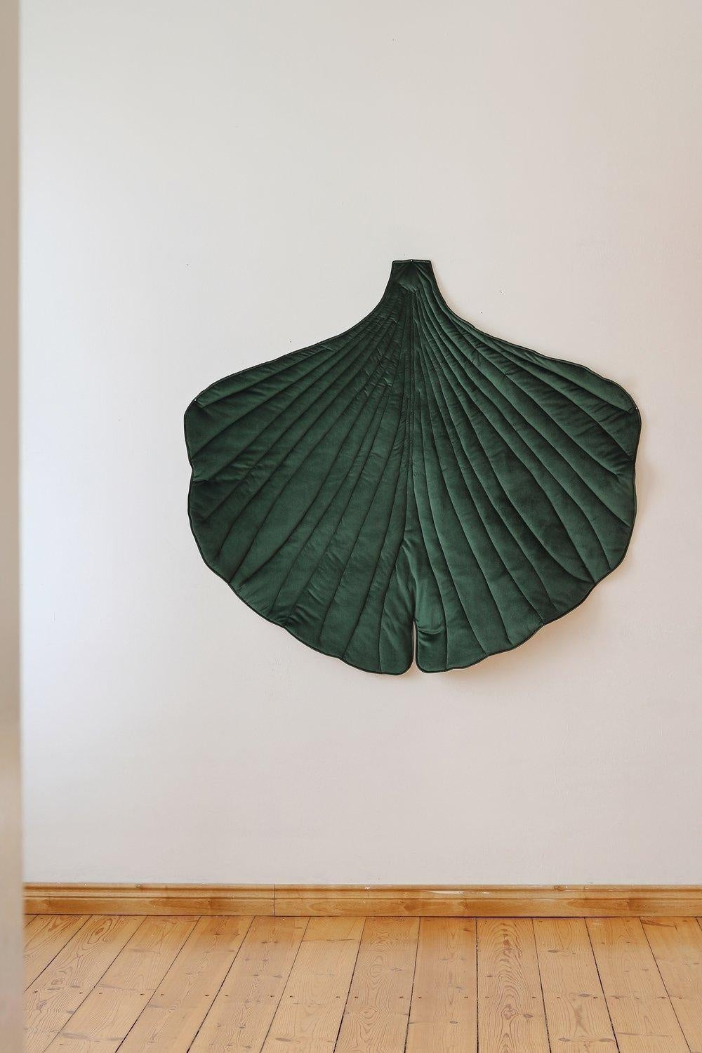 Velvet Green Ginkgo Leaf Mat