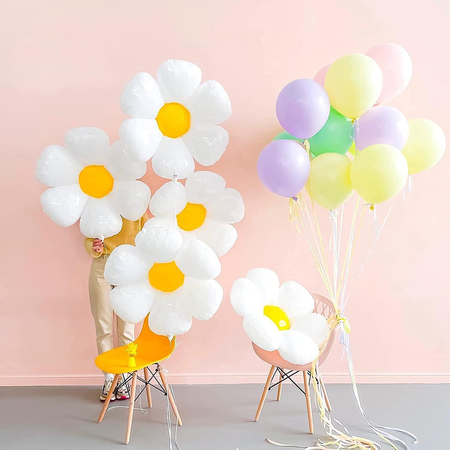 Groovy Daisy Foil Balloon – 28" | Retro Party Décor