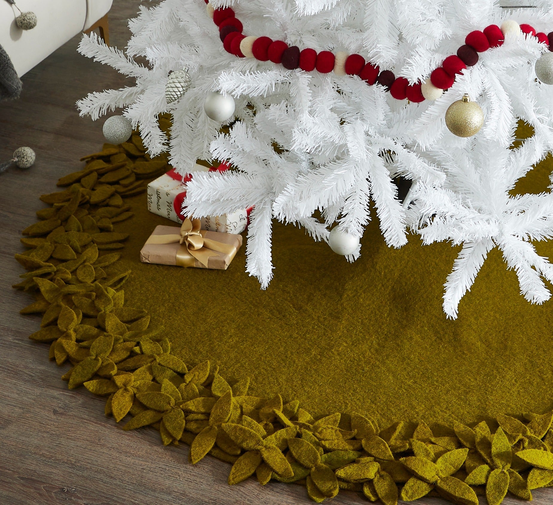 Hand Felted Wool Christmas Tree Skirt - Overlapping Flowers Border In Chartreuse Green - 64"