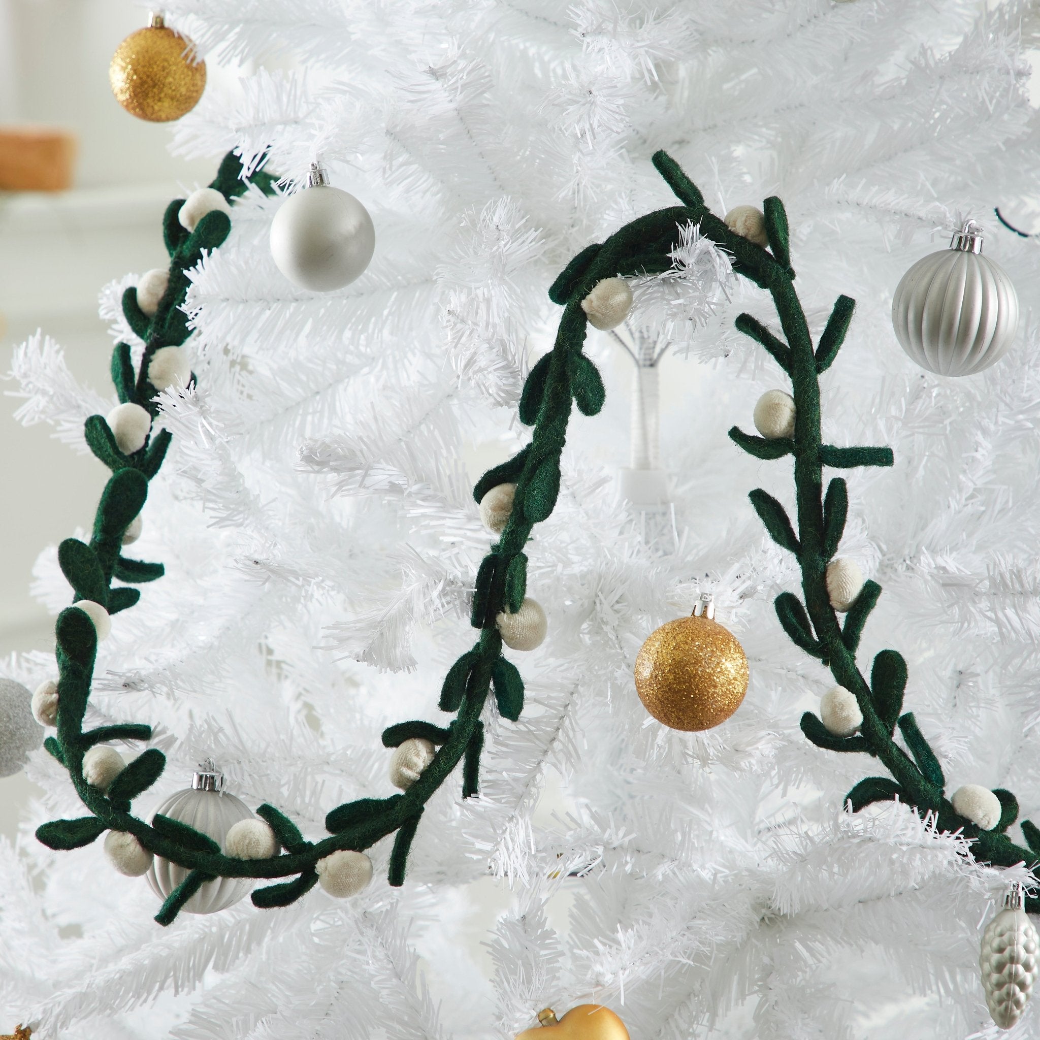Handmade Christmas Garland - Cream Velvet Balls And Felt Mistletoe - 6'
