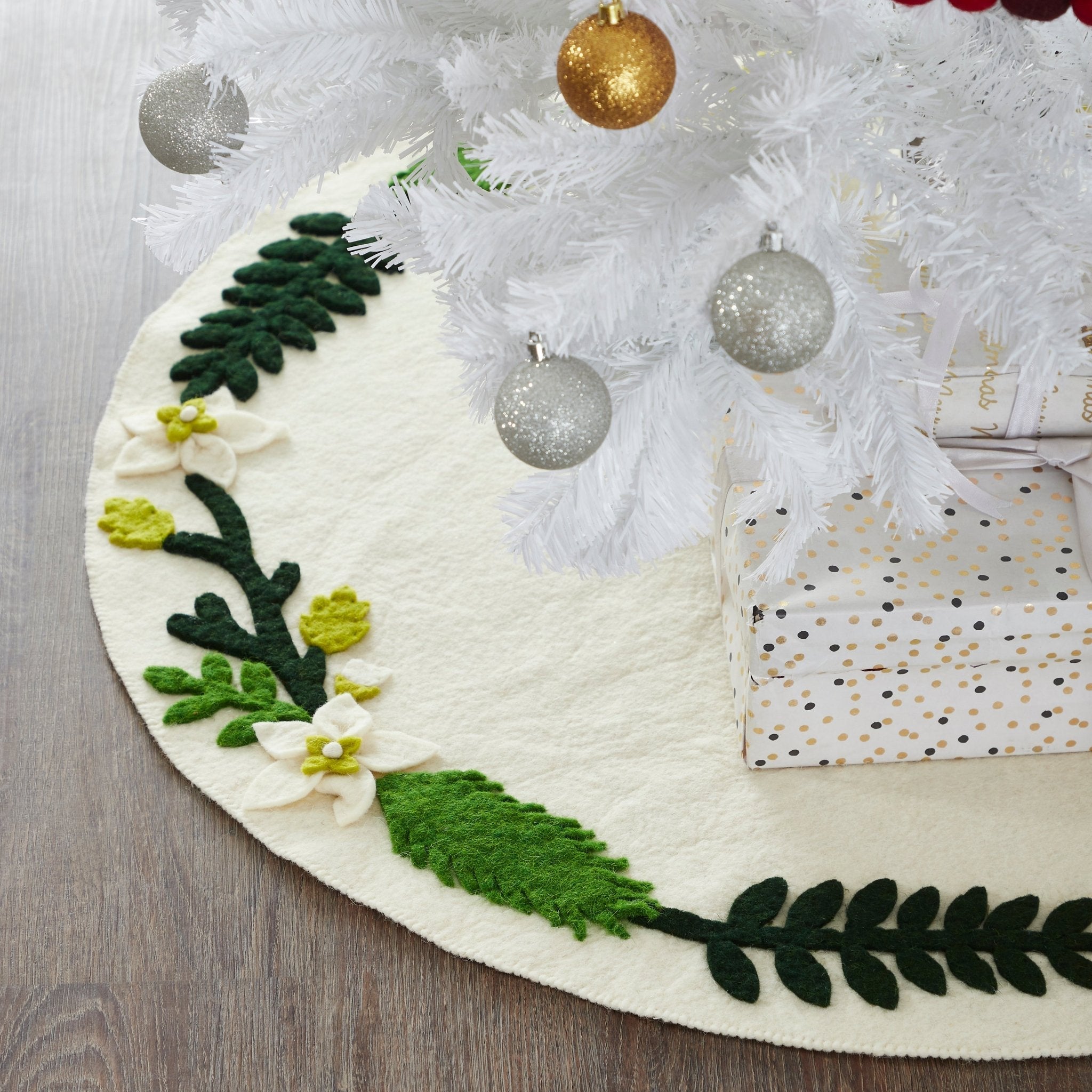 Handmade Christmas Tree Skirt Felt - Greenery Border Cream - 36"/60"/72"
