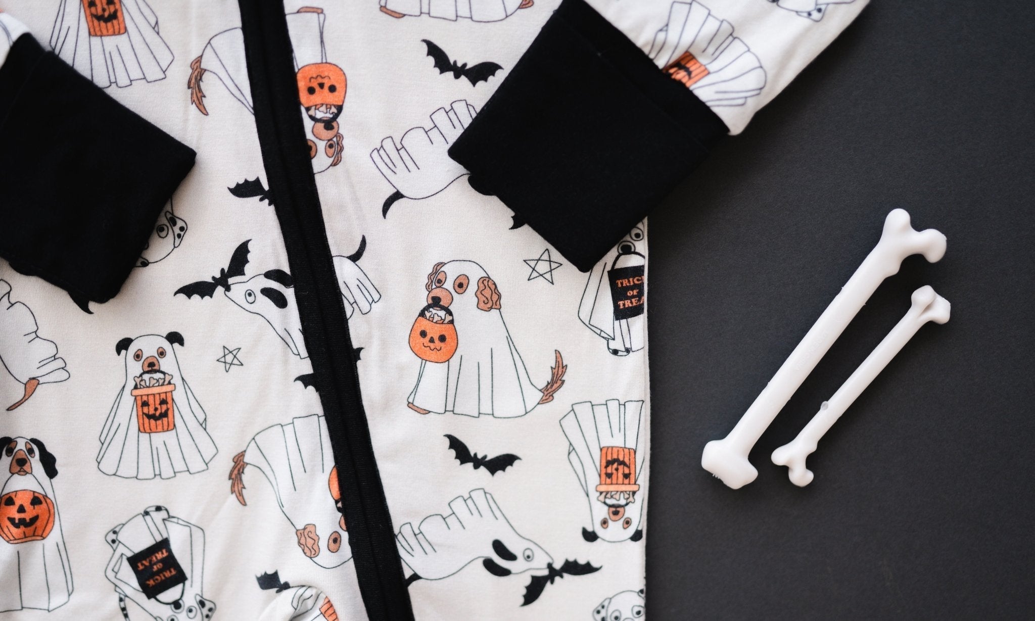 Howl-o-ween Pups (convertible Zip Footies)