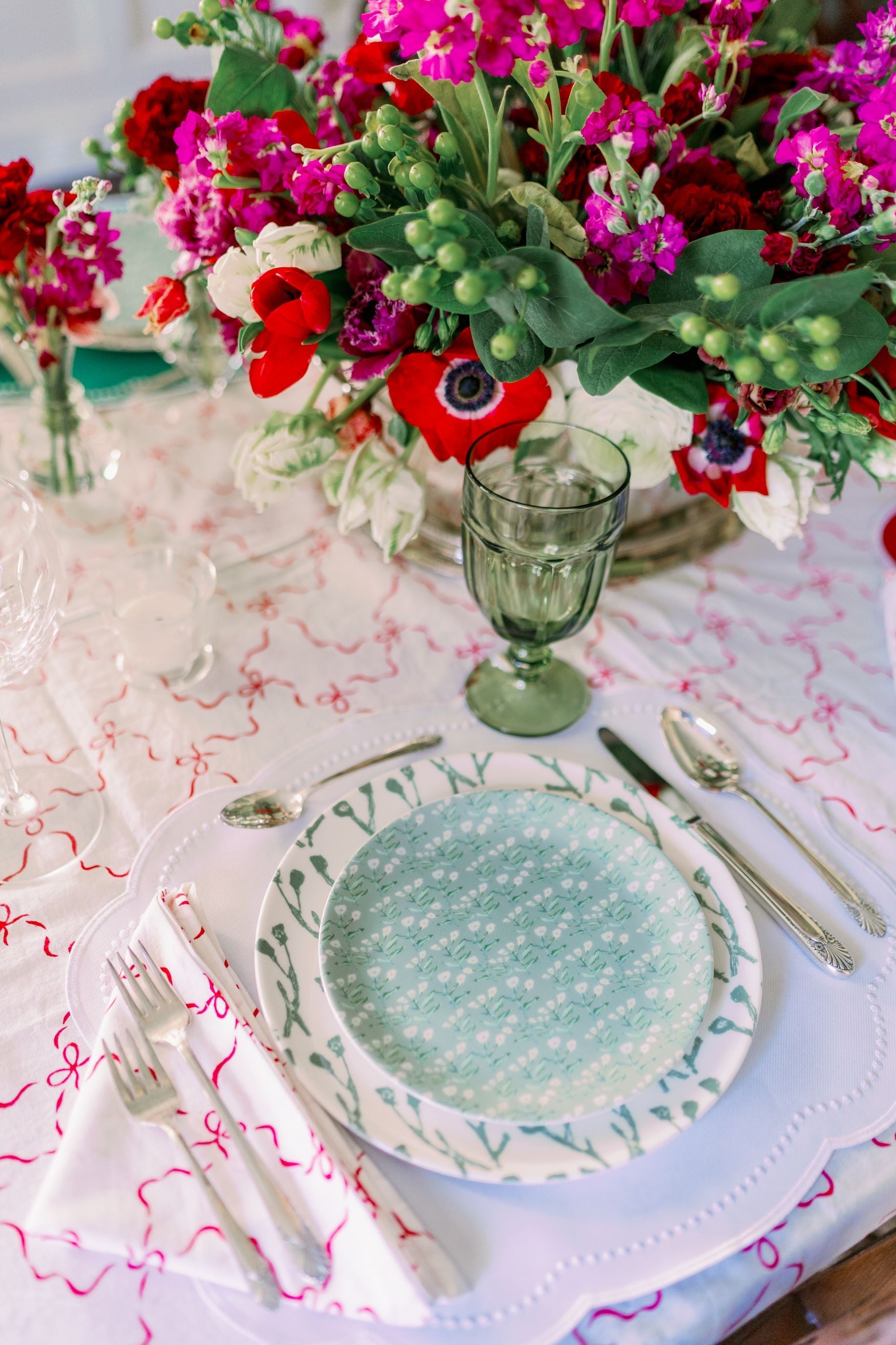 Set Of Climbing Jasmine China Plates (set Of 4 Or 8)