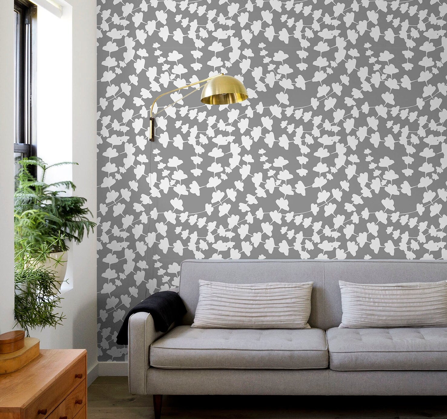 Botanical Wallpaper With A Stylized Ginkgo Leaf Motif In Gray And White - X010