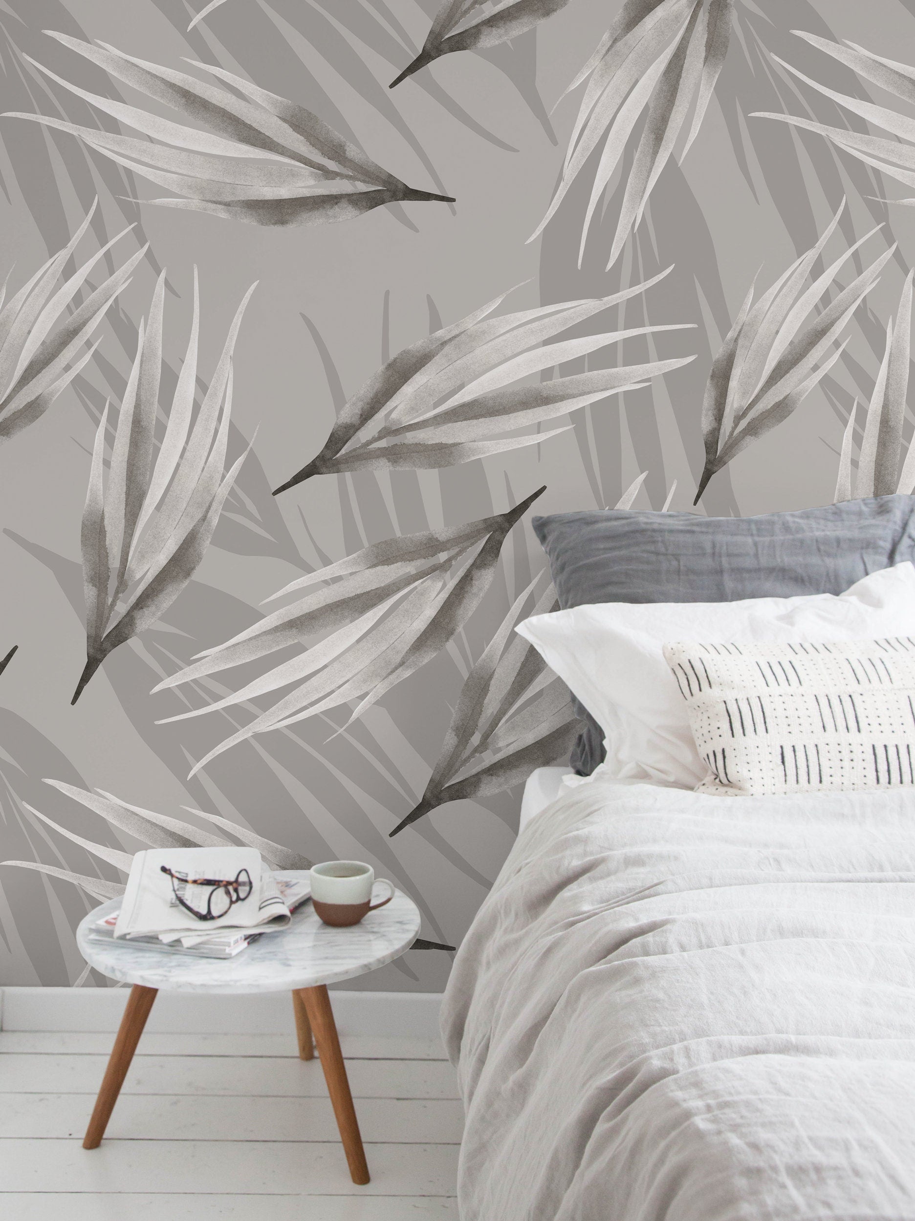 Botanical Wallpaper With Layered Watercolor Leaves In Gray And Black - X018