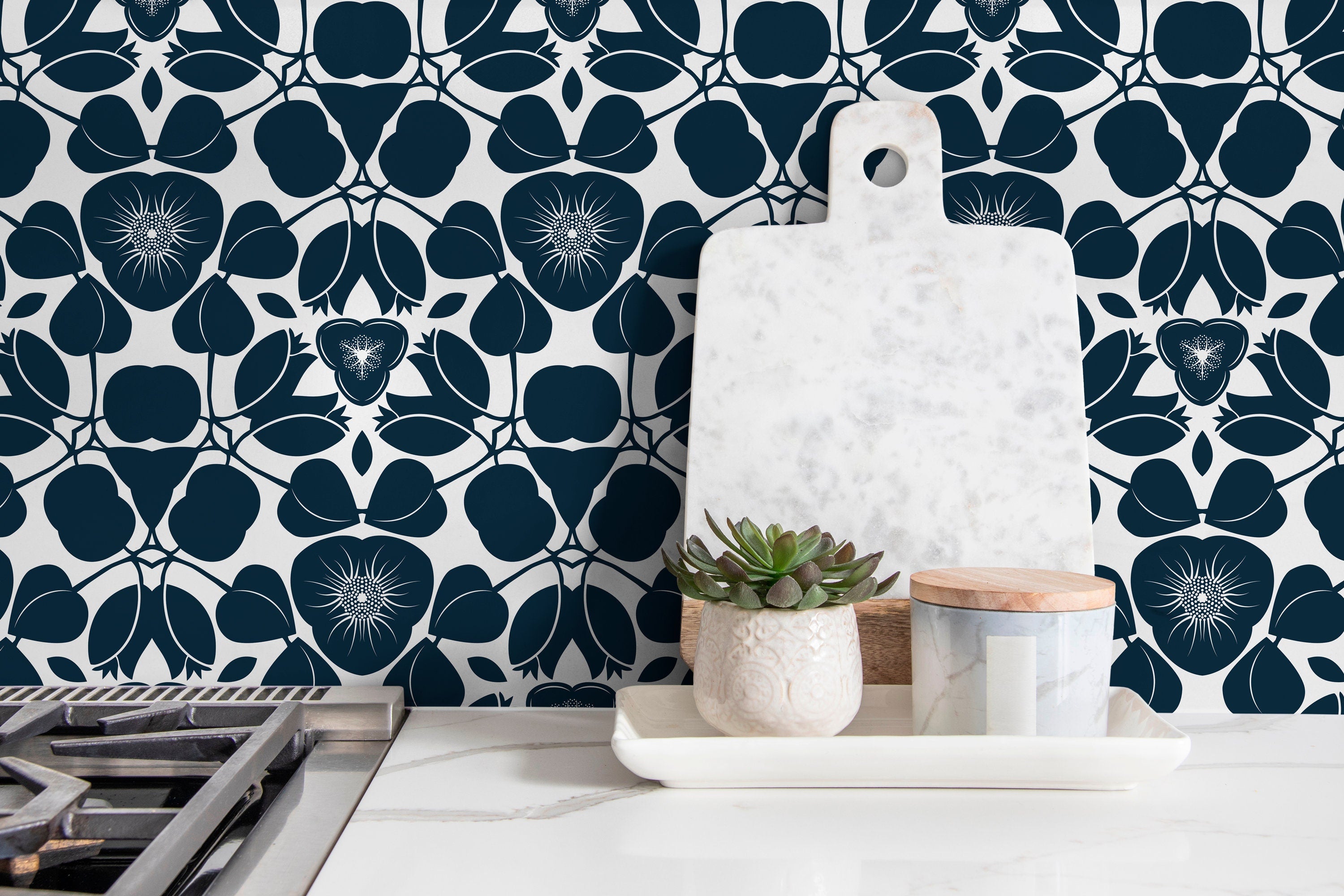 Floral Wallpaper Featuring A Graphic Damask Motif In Navy Blue And White - X044