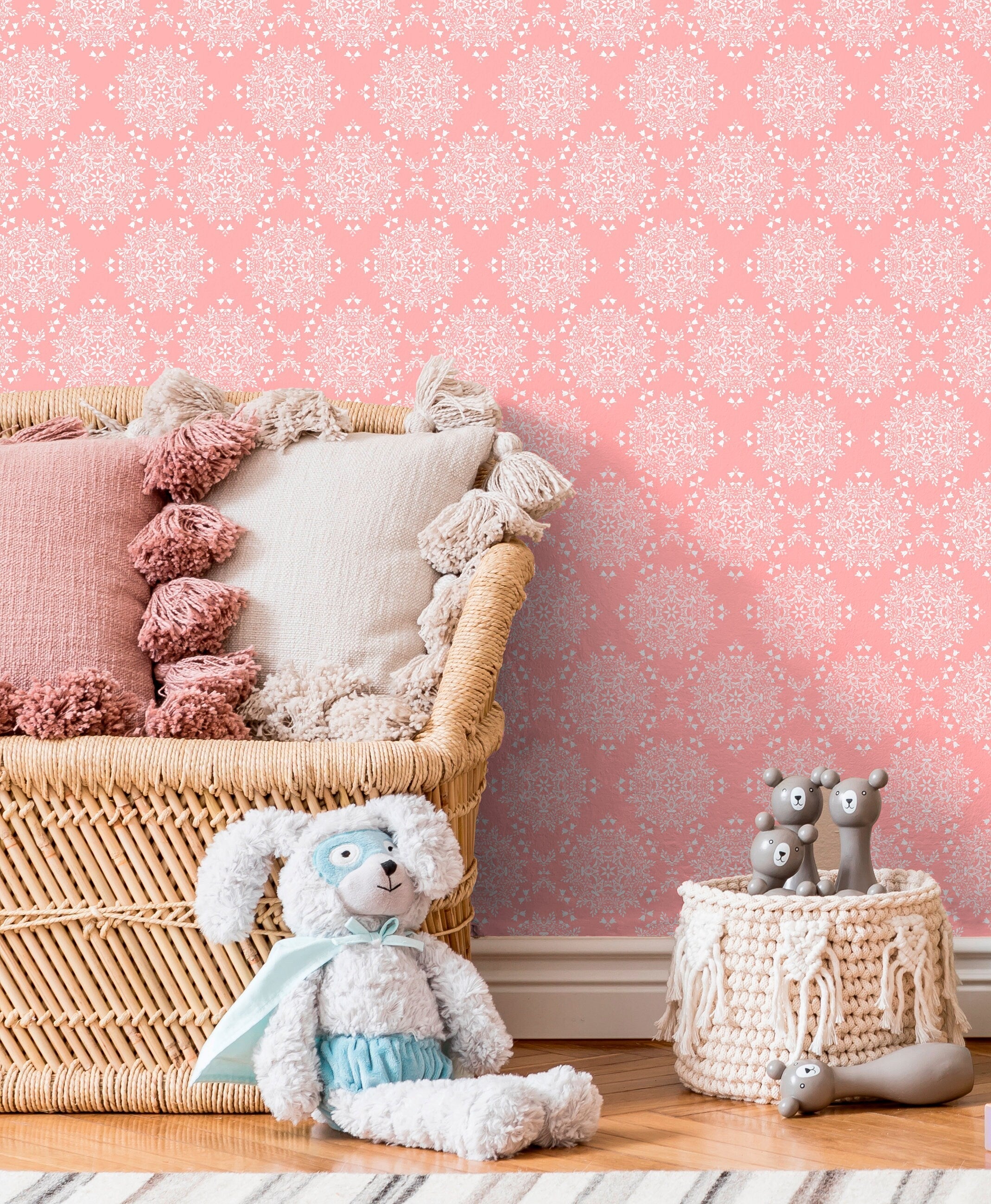 Bohemian Wallpaper With An Intricate Medallion Motif In Pink And White - X057