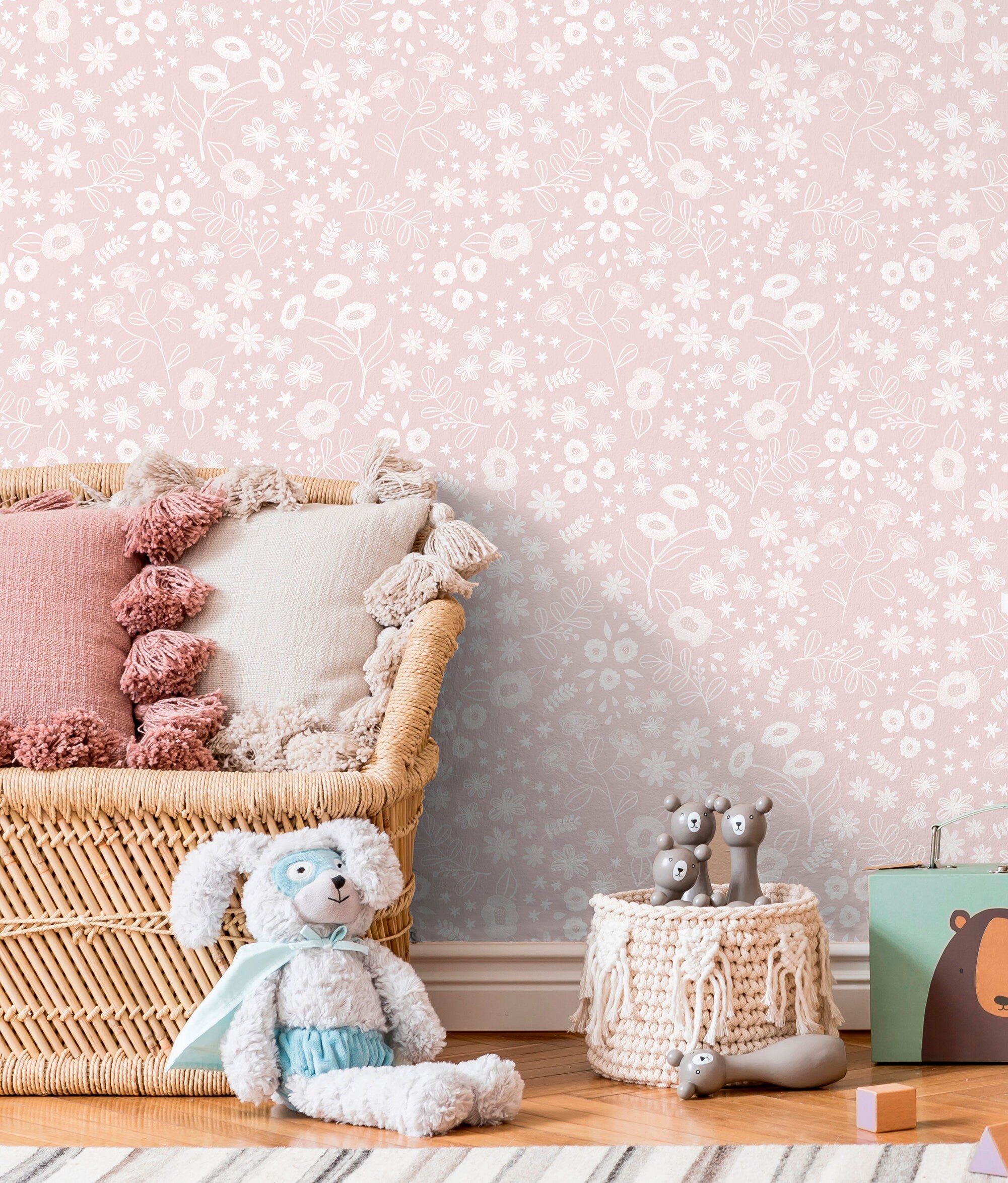 Floral Wallpaper With A Dainty Wildflower Motif In Pink And White - X097