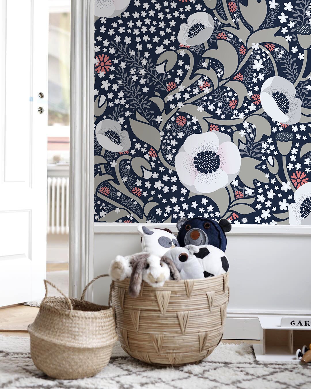 Floral Wallpaper With Stylized Anemones In Navy Blue, Coral, And Gray - X033