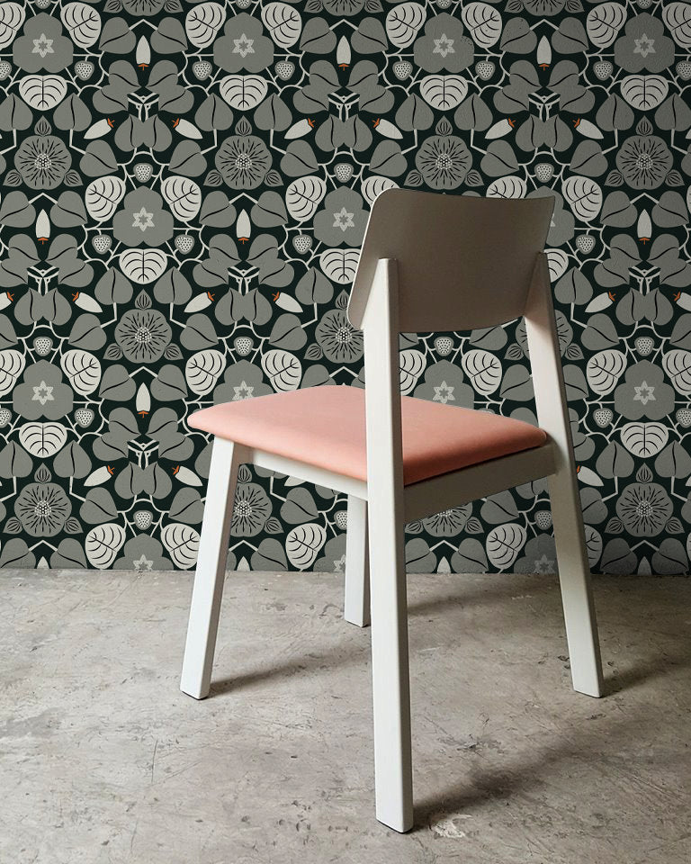 Art Nouveau Wallpaper Featuring Stylized Florals In Black And Gray - X040