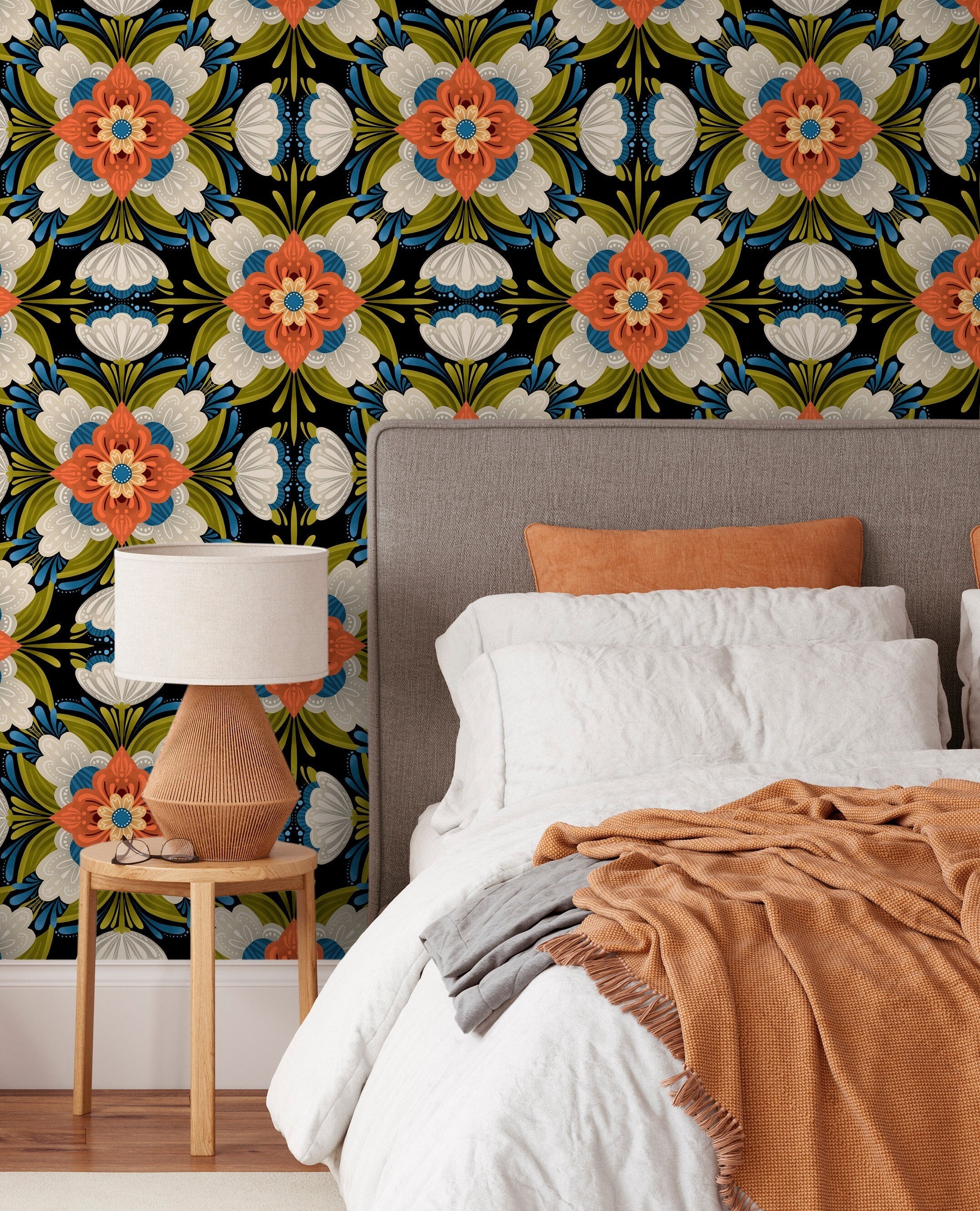 Folk Art Wallpaper With An Arabesque Floral Design In Orange, Blue, And Green - X123