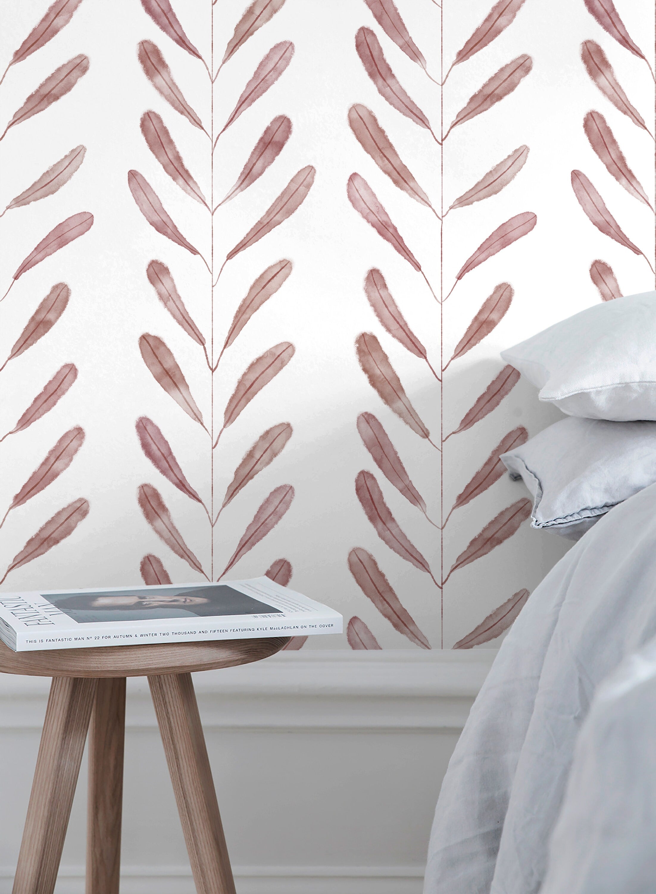 Botanical Wallpaper With A Delicate Watercolor Leaf Motif In Rose - X134