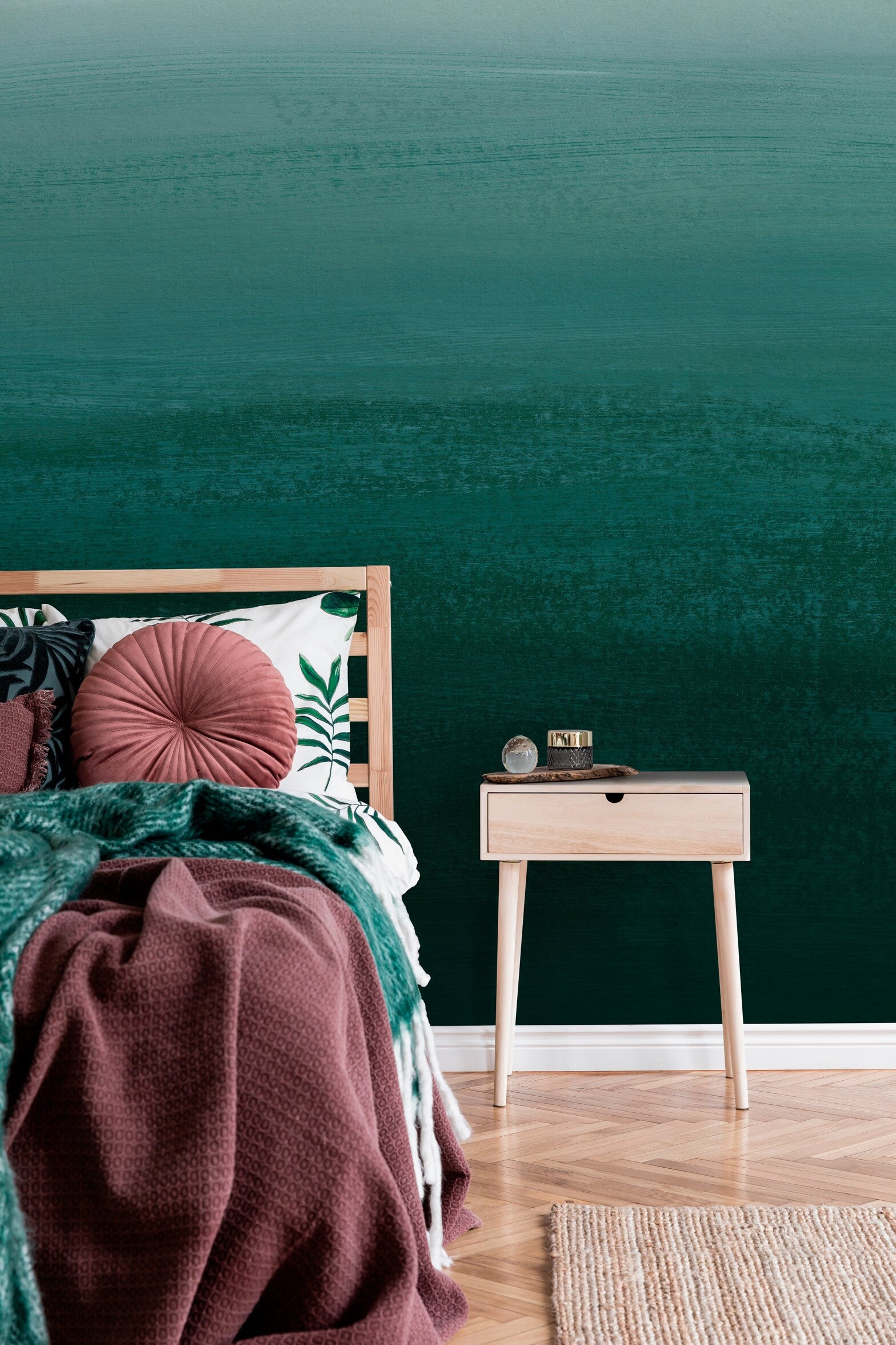 Ombre Wallpaper With A Textured Gradient In Emerald Green - X162