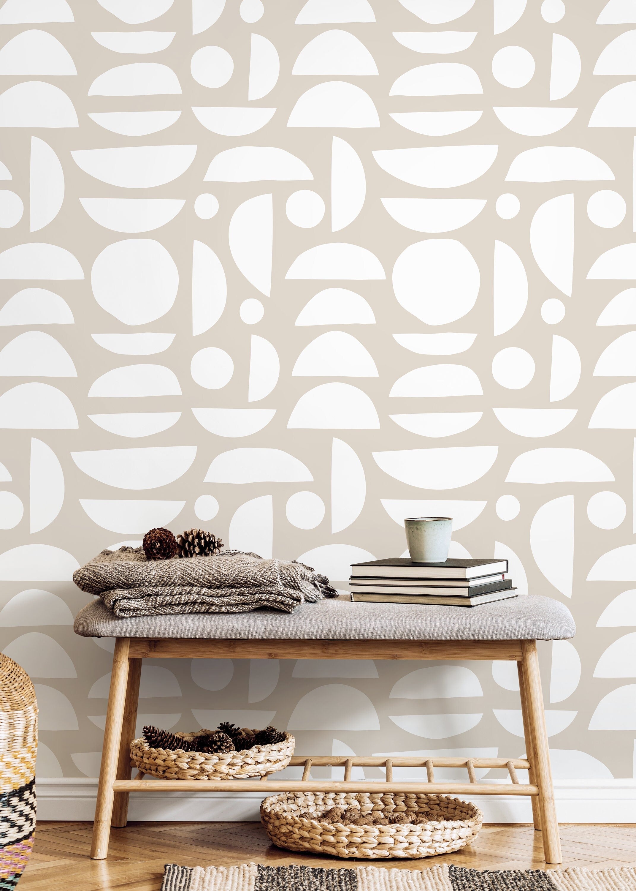 Abstract Wallpaper With Organic Semi-circle Shapes In Beige And White - D012