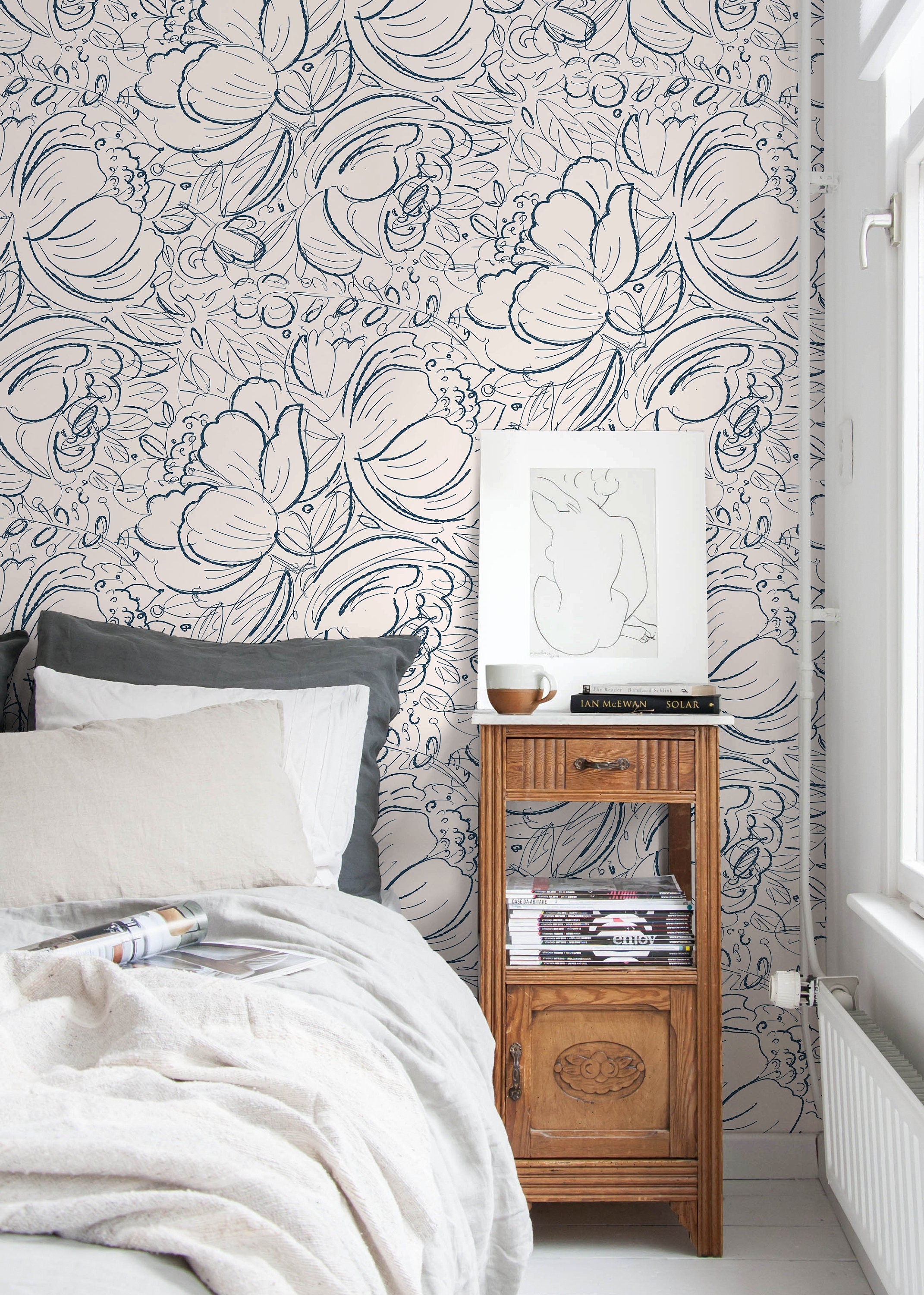 Boho Floral Wallpaper With A Hand-drawn Sketch In Navy Blue And Cream - D054