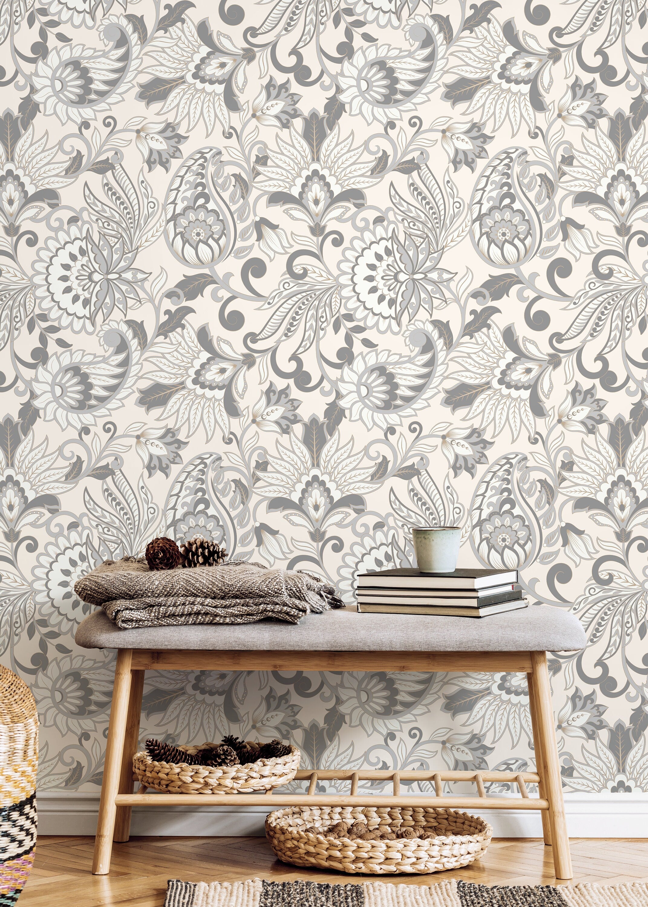 Victorian Wallpaper With An Elegant Paisley Damask In Gray And Beige - D088