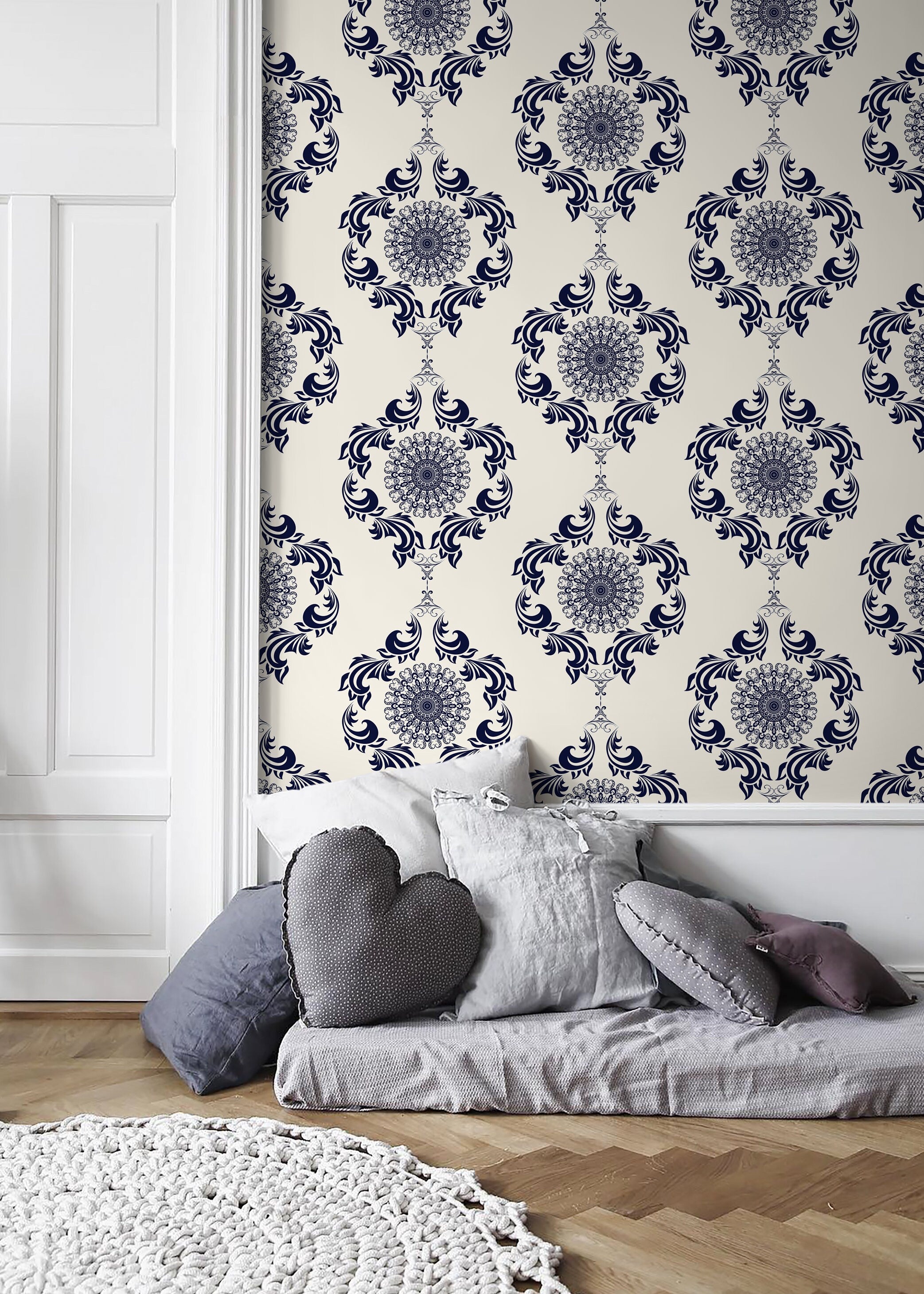Vintage Wallpaper Featuring Ornamental Damask Medallions In Navy Blue - D231