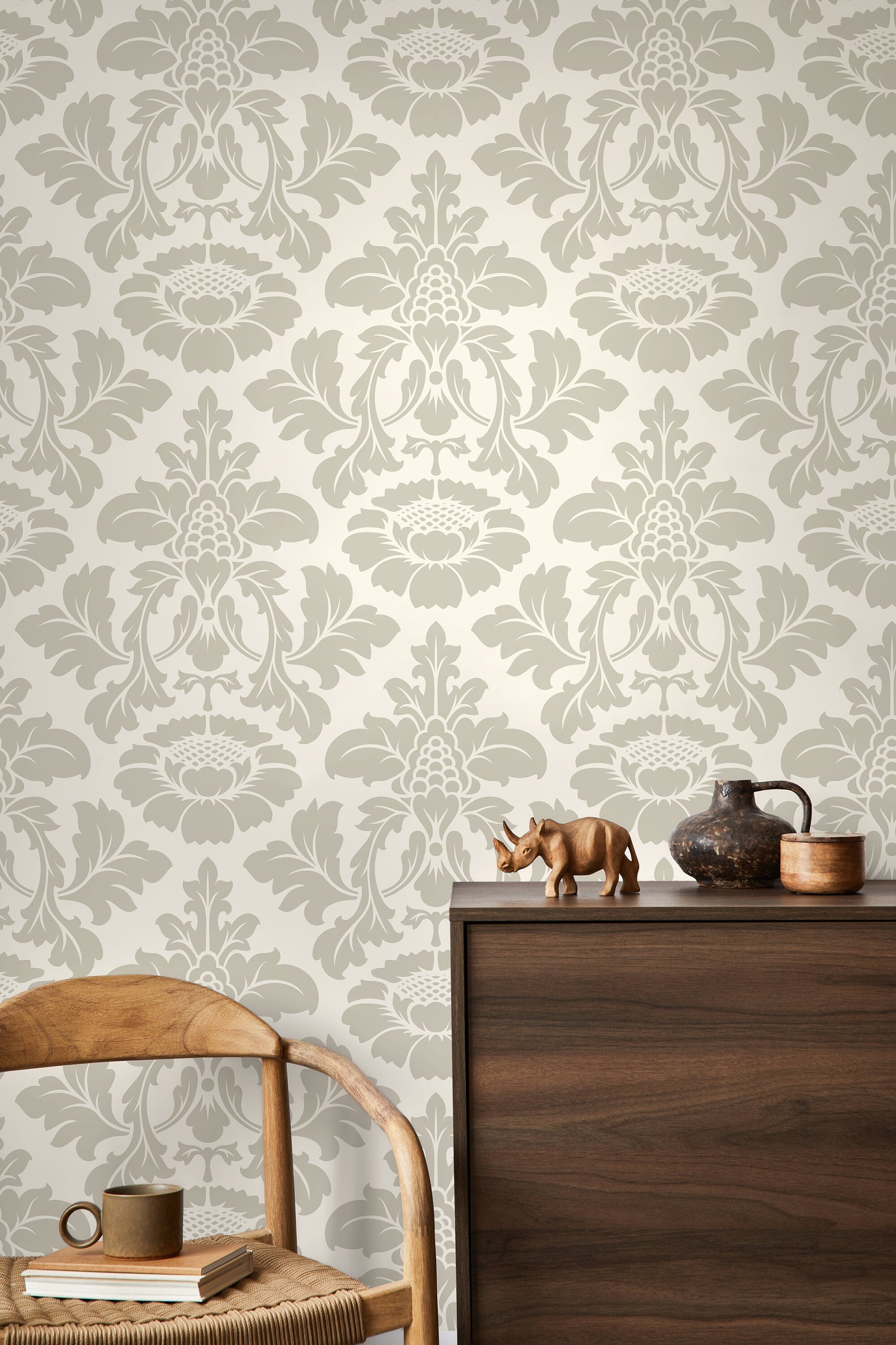 Damask Wallpaper With A Timeless Floral Motif In Taupe And Beige - D257