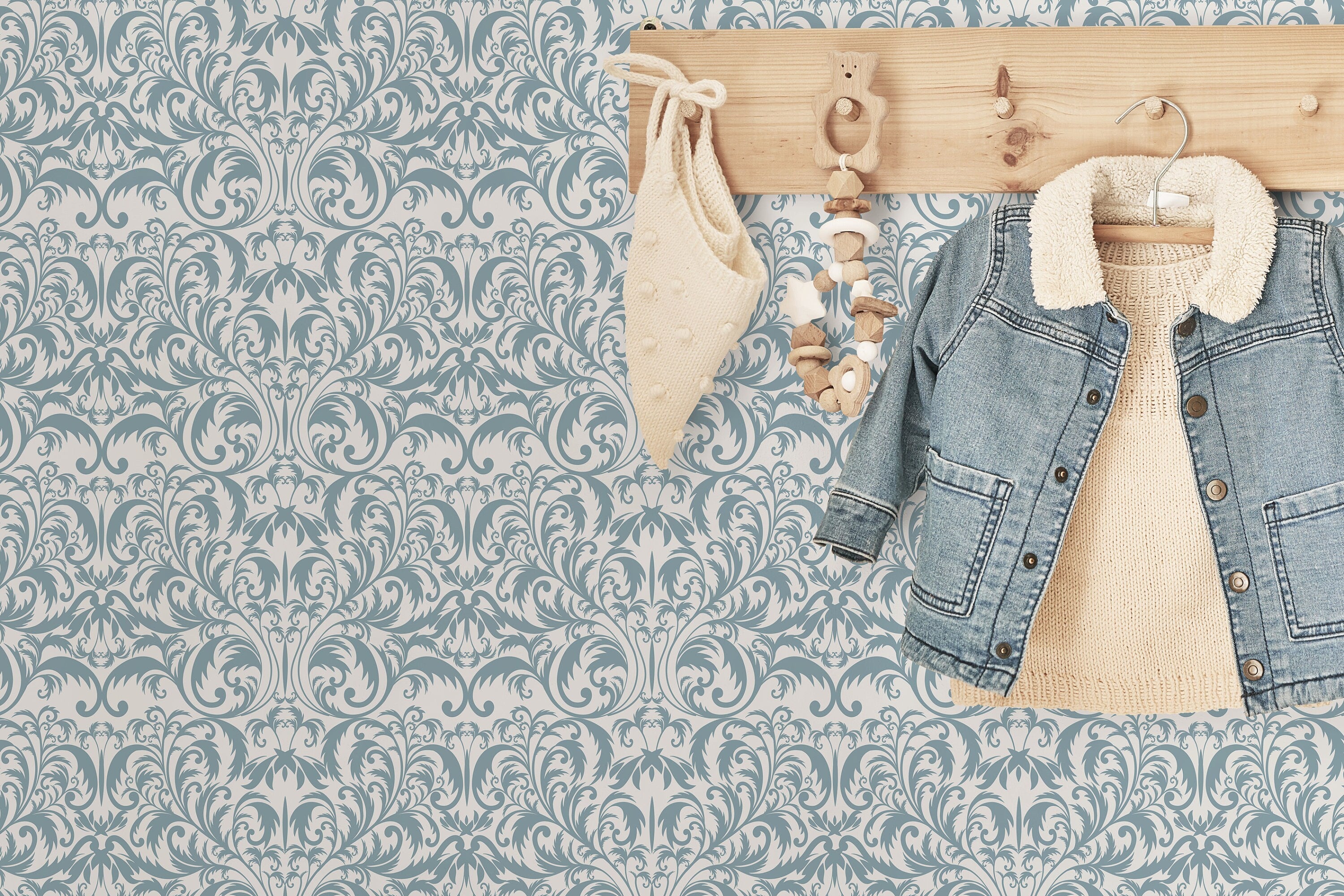 Victorian Wallpaper With An Elegant Damask Motif In Light Blue And Off-white - D365