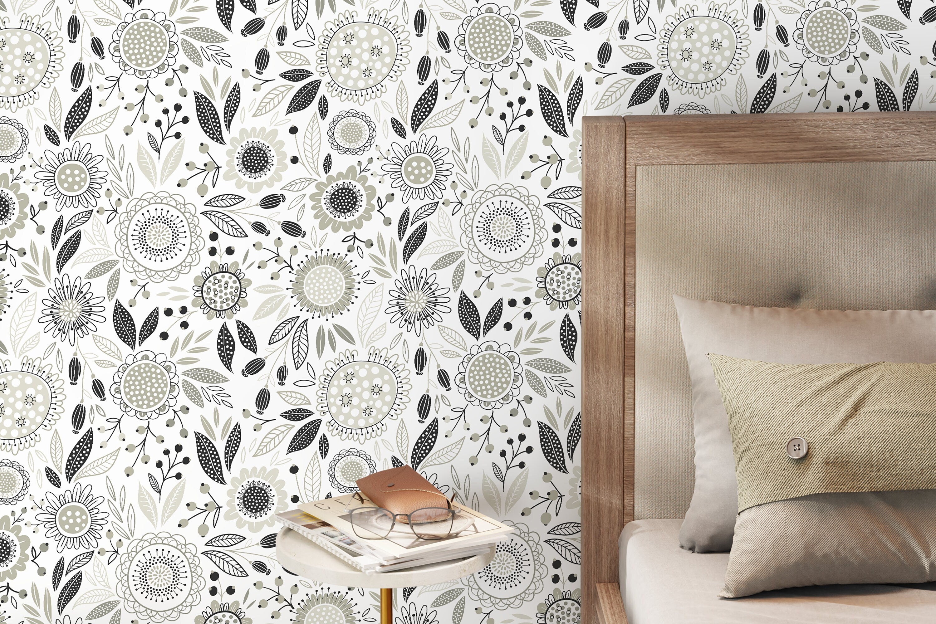 Floral Wallpaper With Stylized Folk Art Blooms In Gray And Black - D283