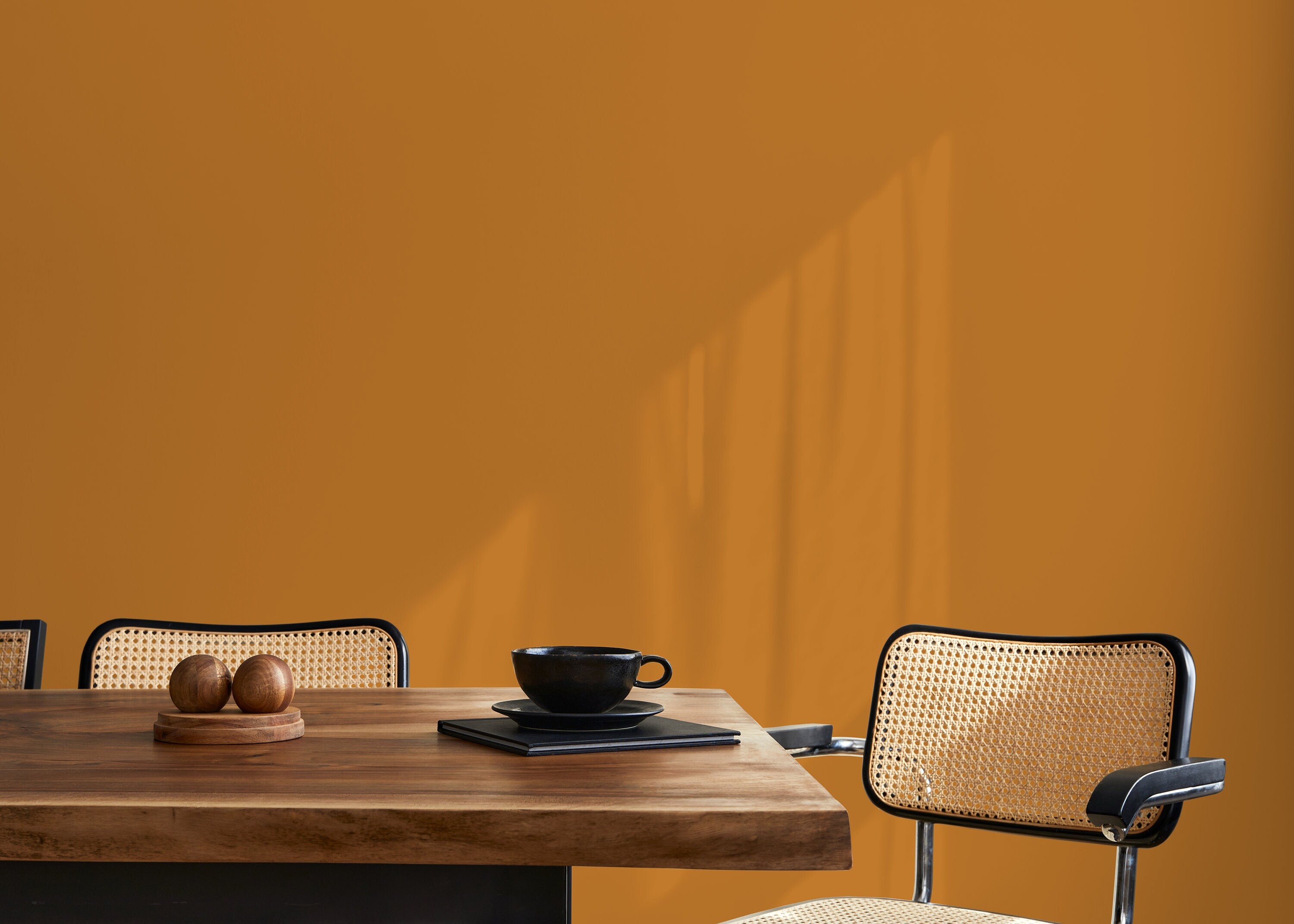 Solid Color Wallpaper In A Minimalist Style In Brownish Orange - D416