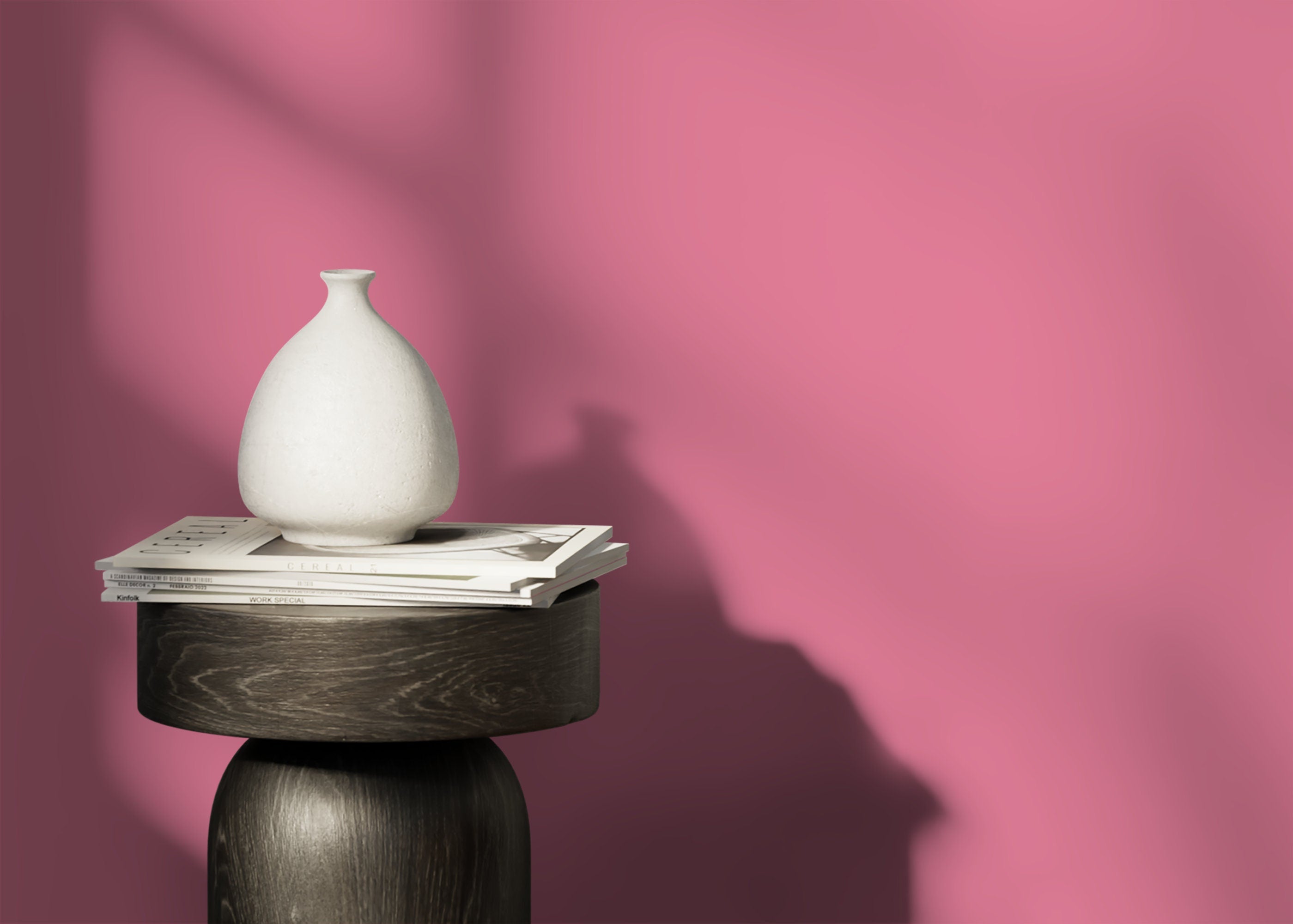 Solid Color Wallpaper With A Shimmering Finish In Blush Pink - D454