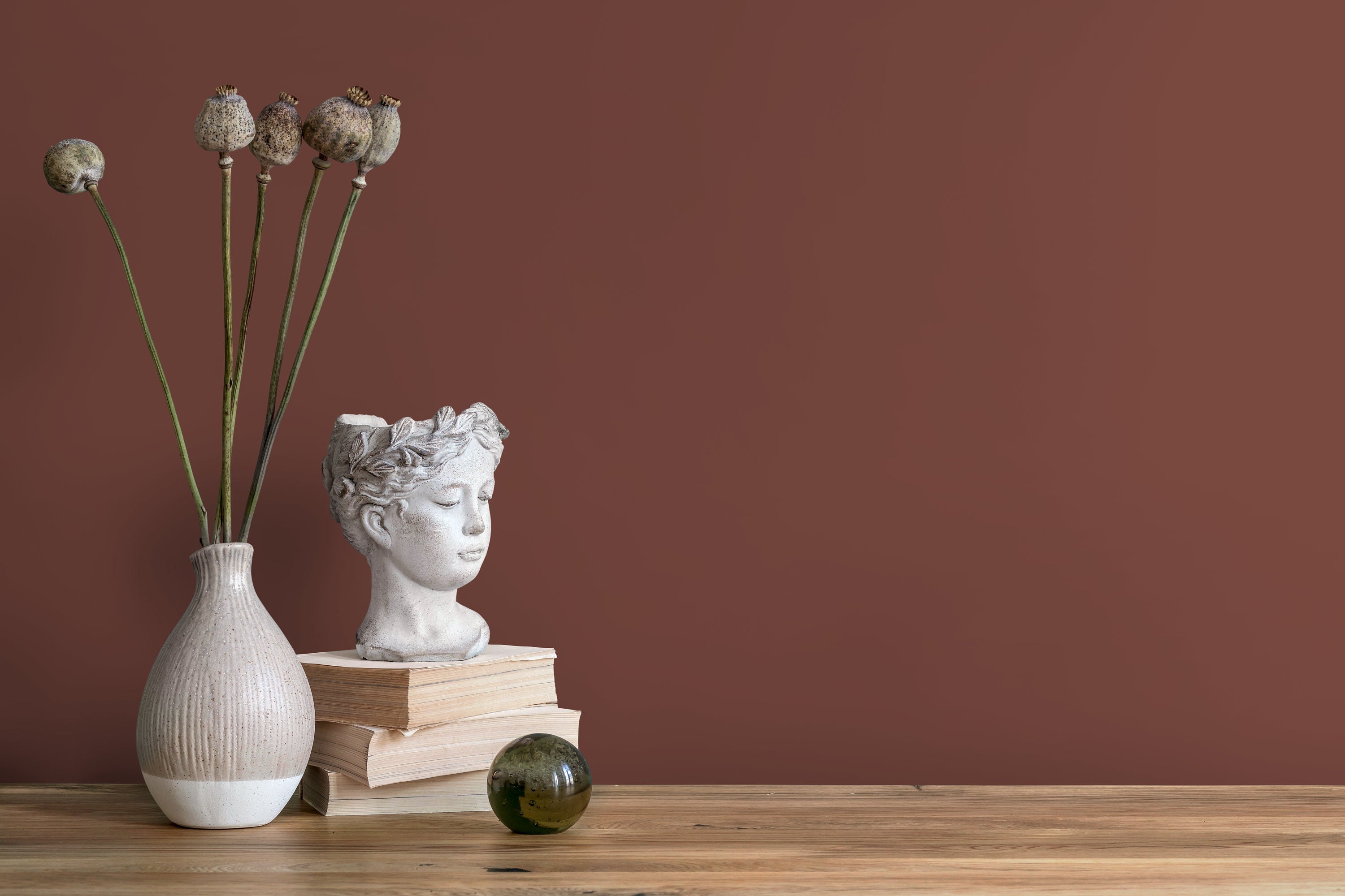 Solid Color Wallpaper With A Deep Earthy Hue In Bole Brown - D464