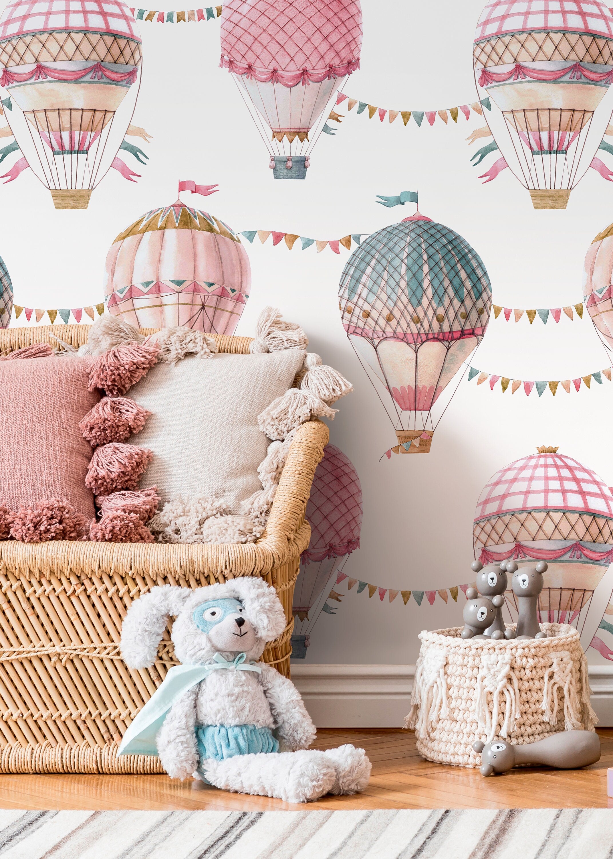 Nursery Wallpaper With Whimsical Hot Air Balloons In Pink, Blue, And Gold - D532