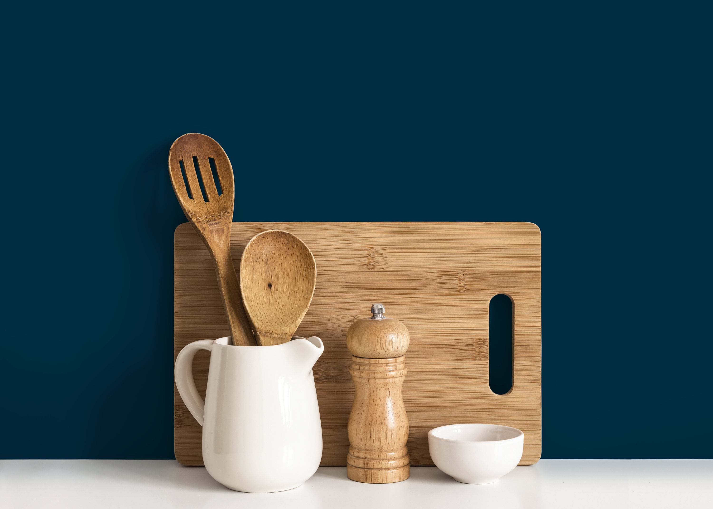 Solid Color Wallpaper With A Minimalist Aesthetic In Navy Blue - D446