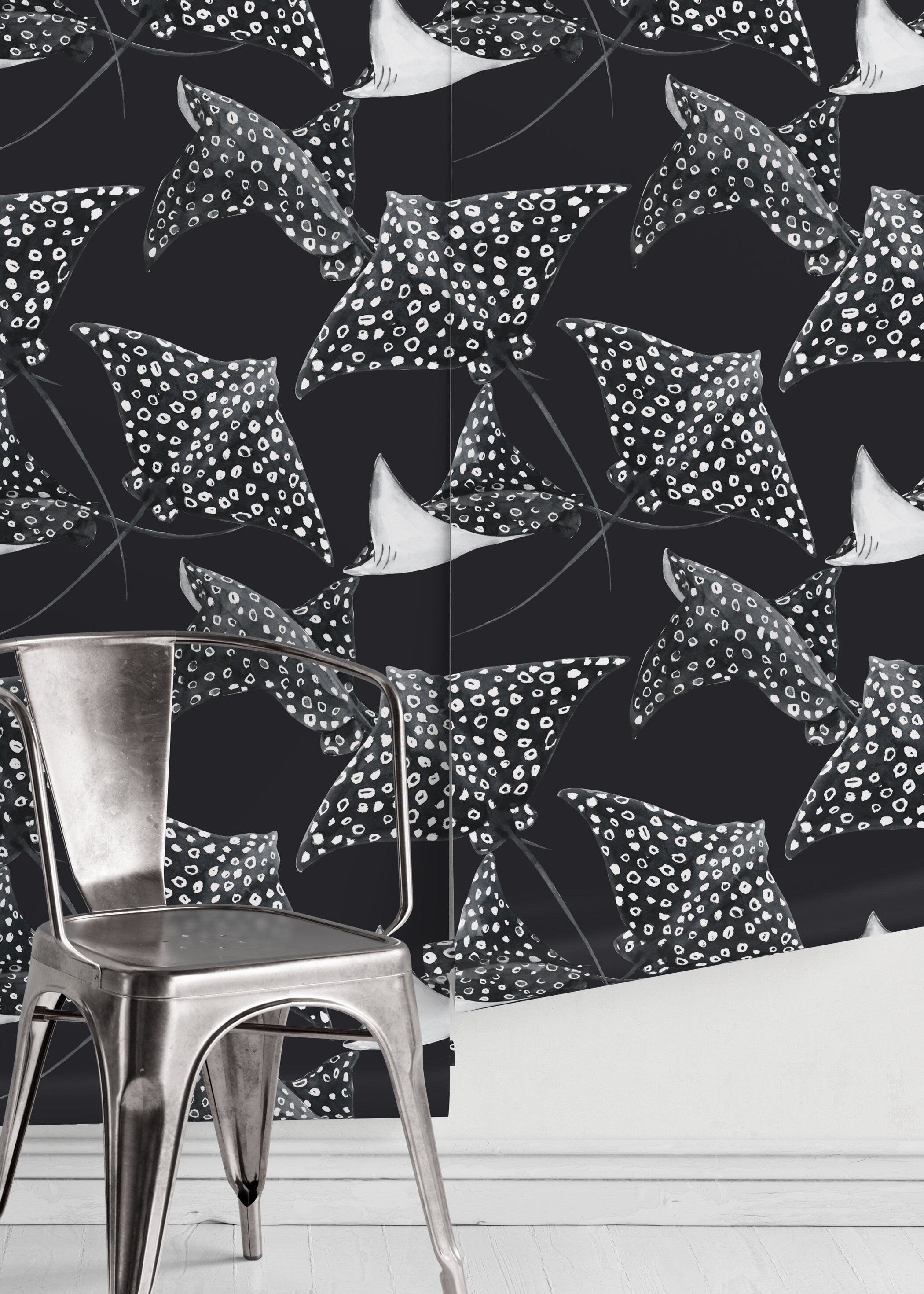 Animal Wallpaper With A Watercolor Stingray Motif In Black And White - D543