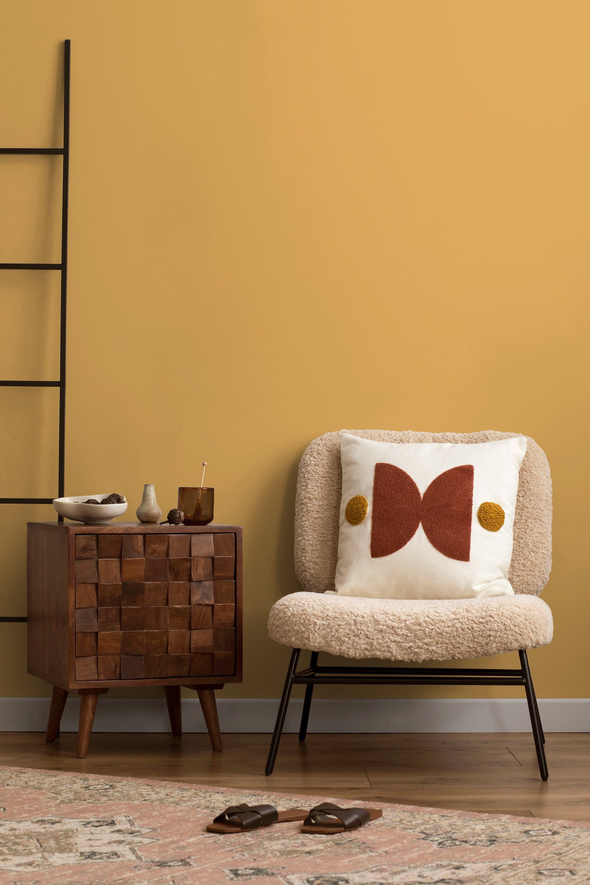 Solid Color Wallpaper Featuring A Warm Earth Yellow - D458
