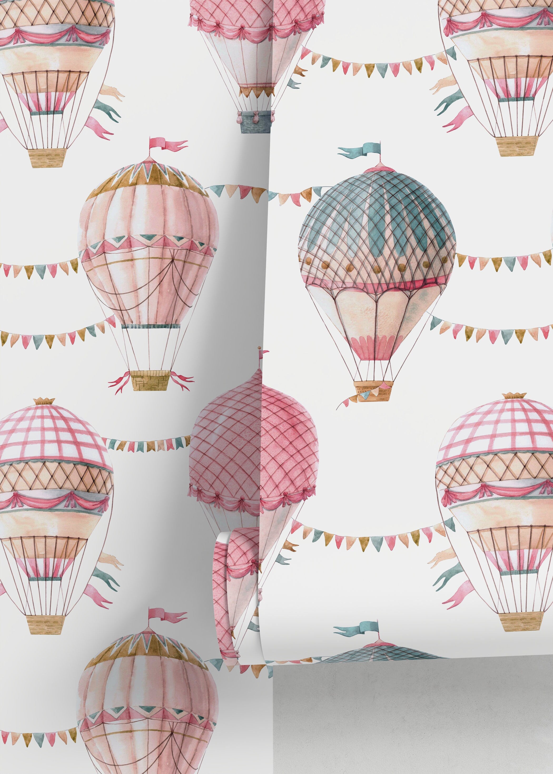 Nursery Wallpaper With Whimsical Hot Air Balloons In Pink, Blue, And Gold - D532