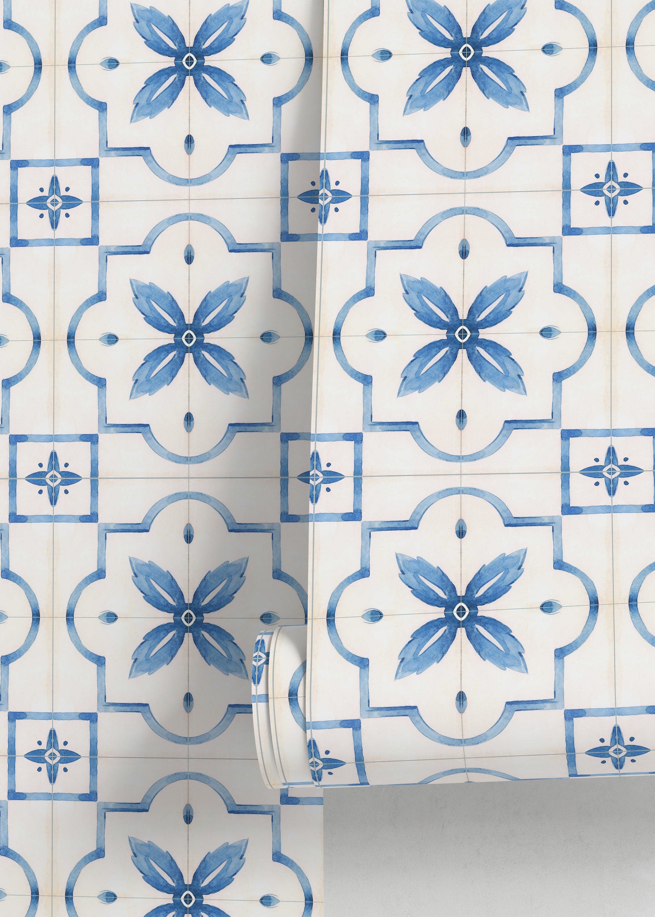 Moroccan Wallpaper Featuring A Watercolor Tile Motif In Blue - D535