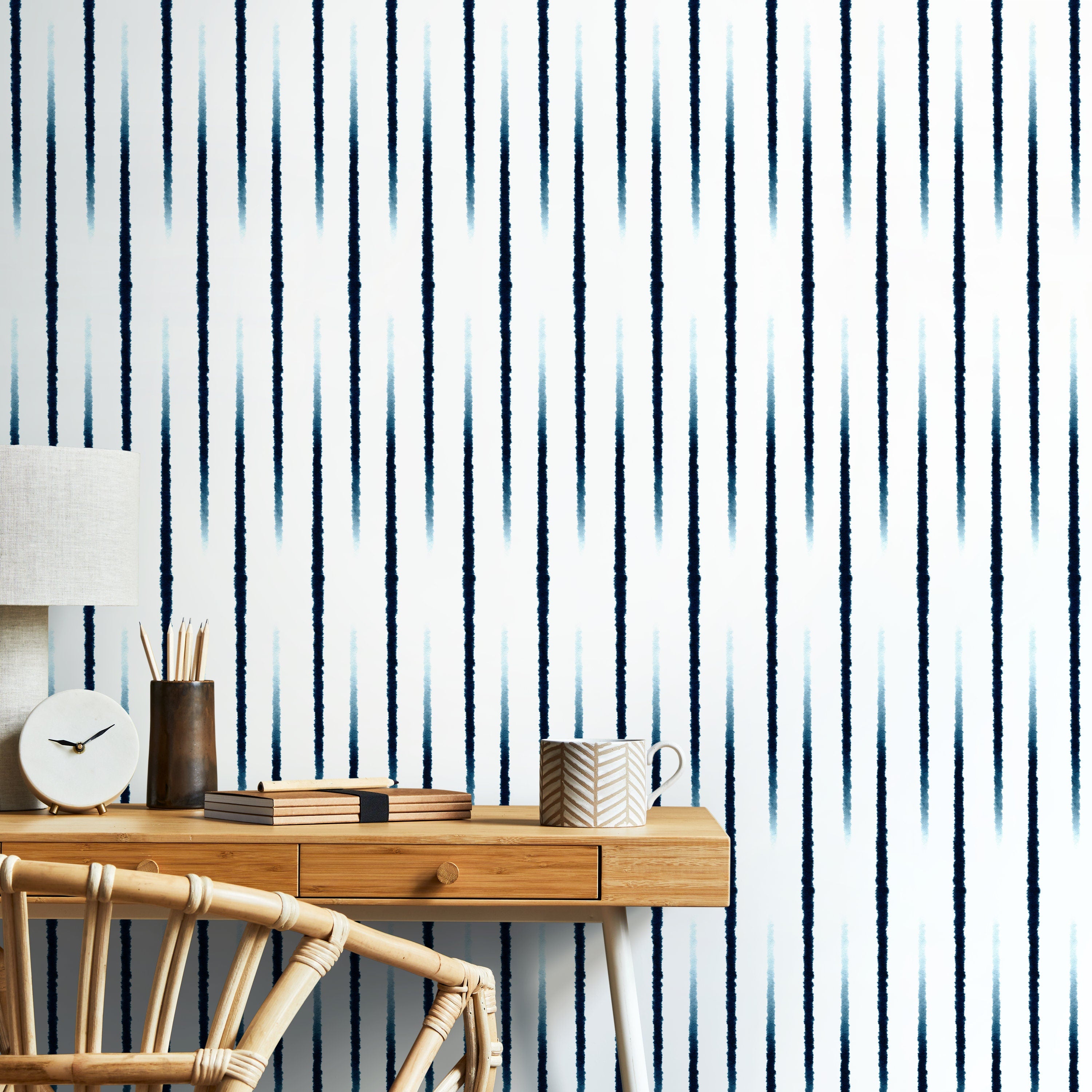 Striped Wallpaper With Tie-dye Vertical Lines In Navy And Blue - X141