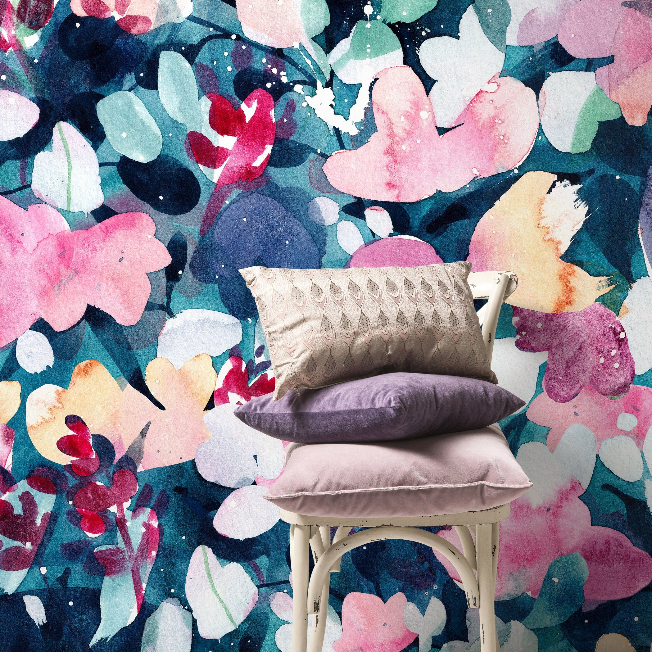 Floral Wallpaper With A Painterly Watercolor Motif In Pink, Teal, And Blue - X149