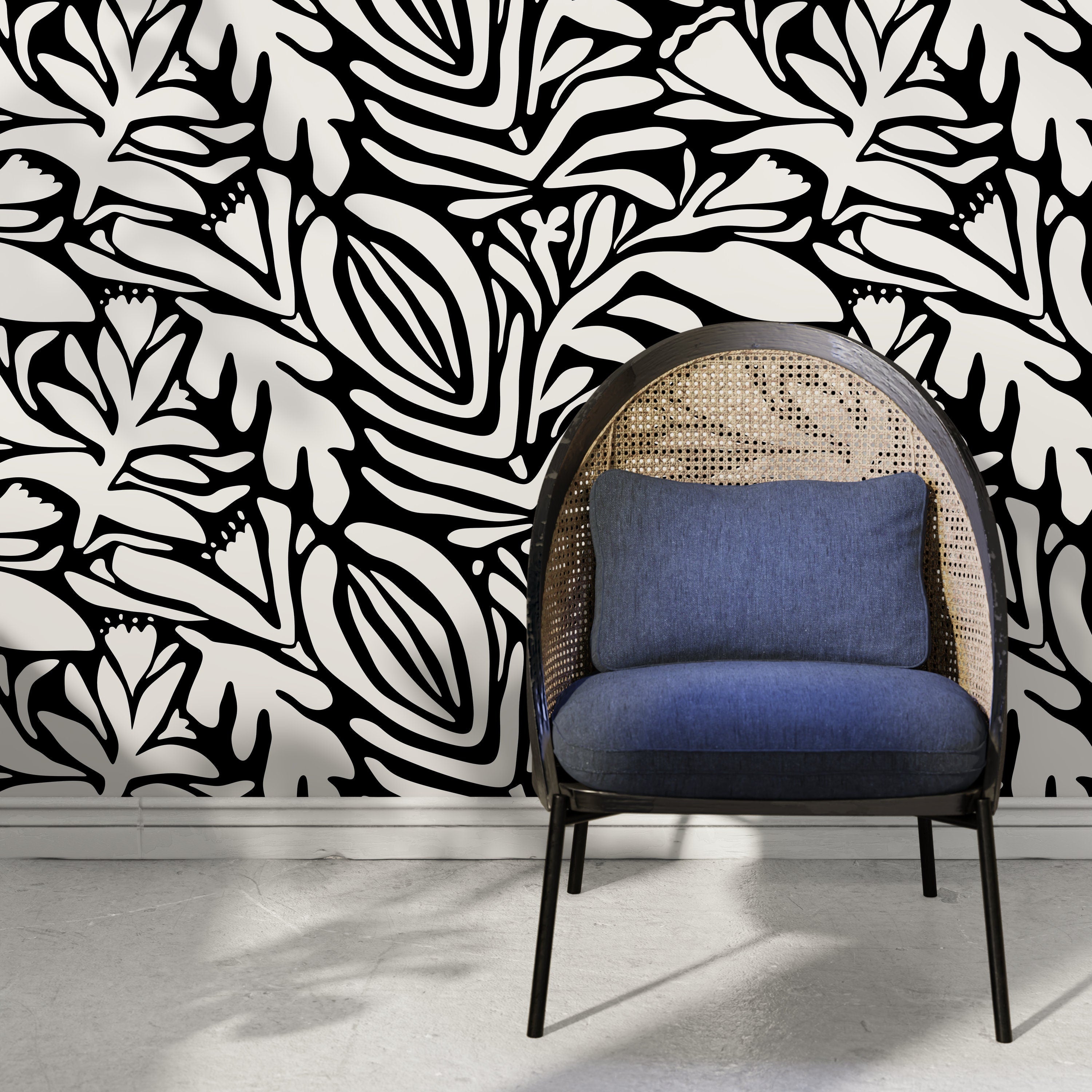 Abstract Wallpaper With A Bold Floral Motif In Black And White - D703