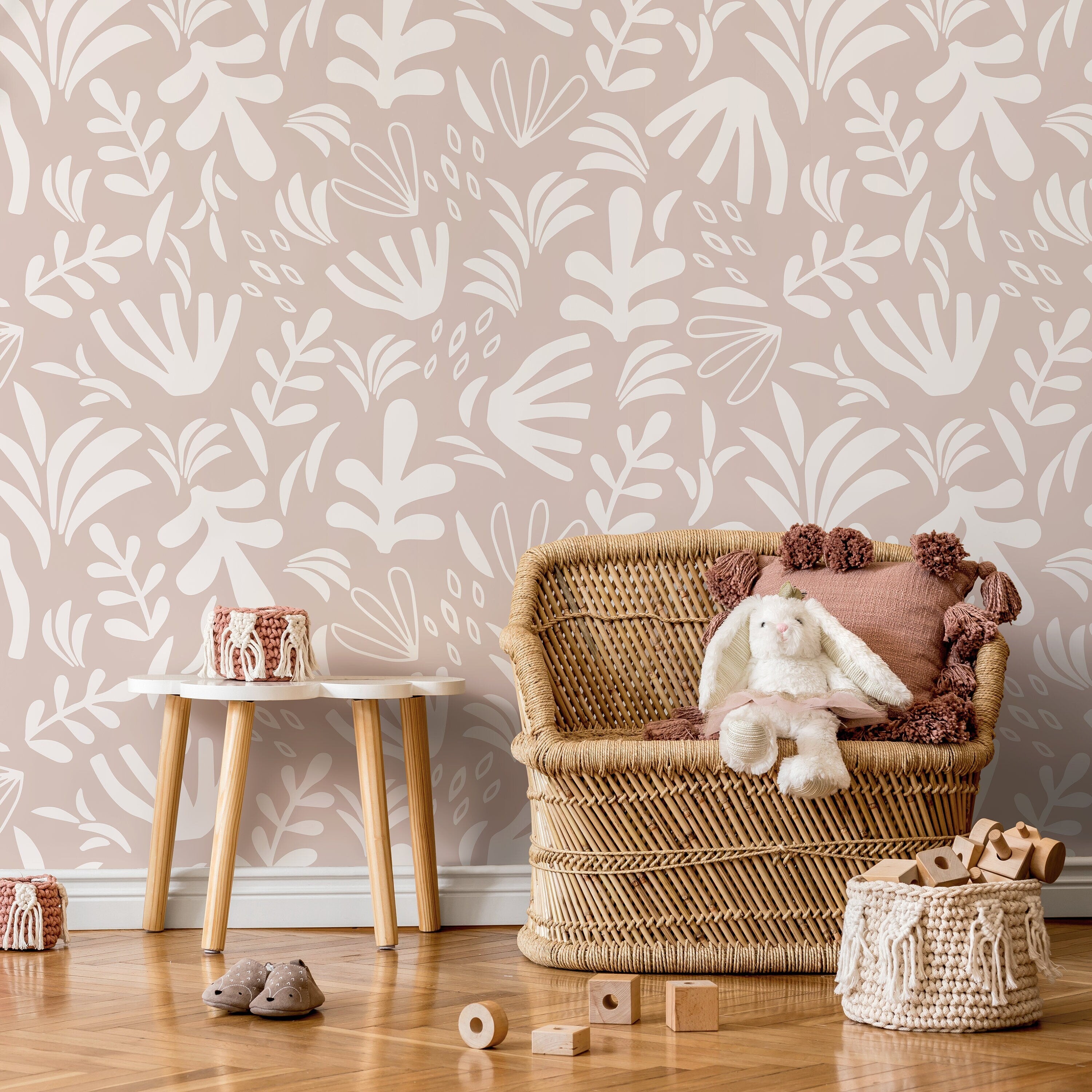 Abstract Wallpaper With A Stylized Garden Motif In Dusty Rose And Cream - D678