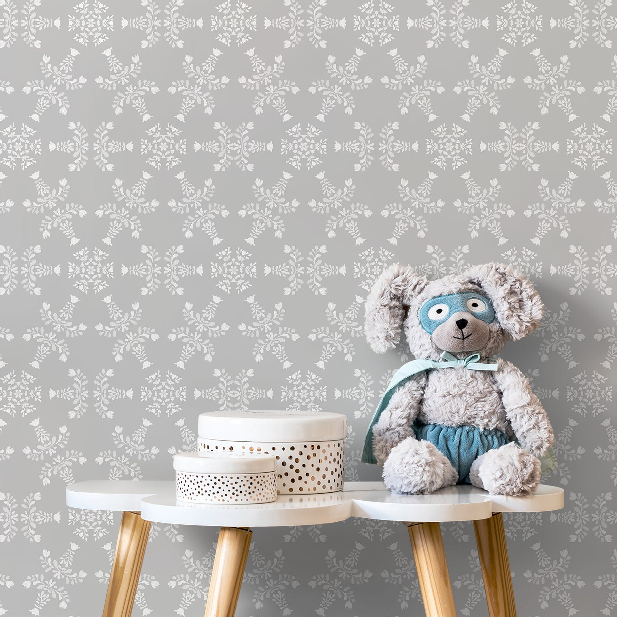 Damask Wallpaper With A Scandinavian Folk Art Motif In Gray And White - X063