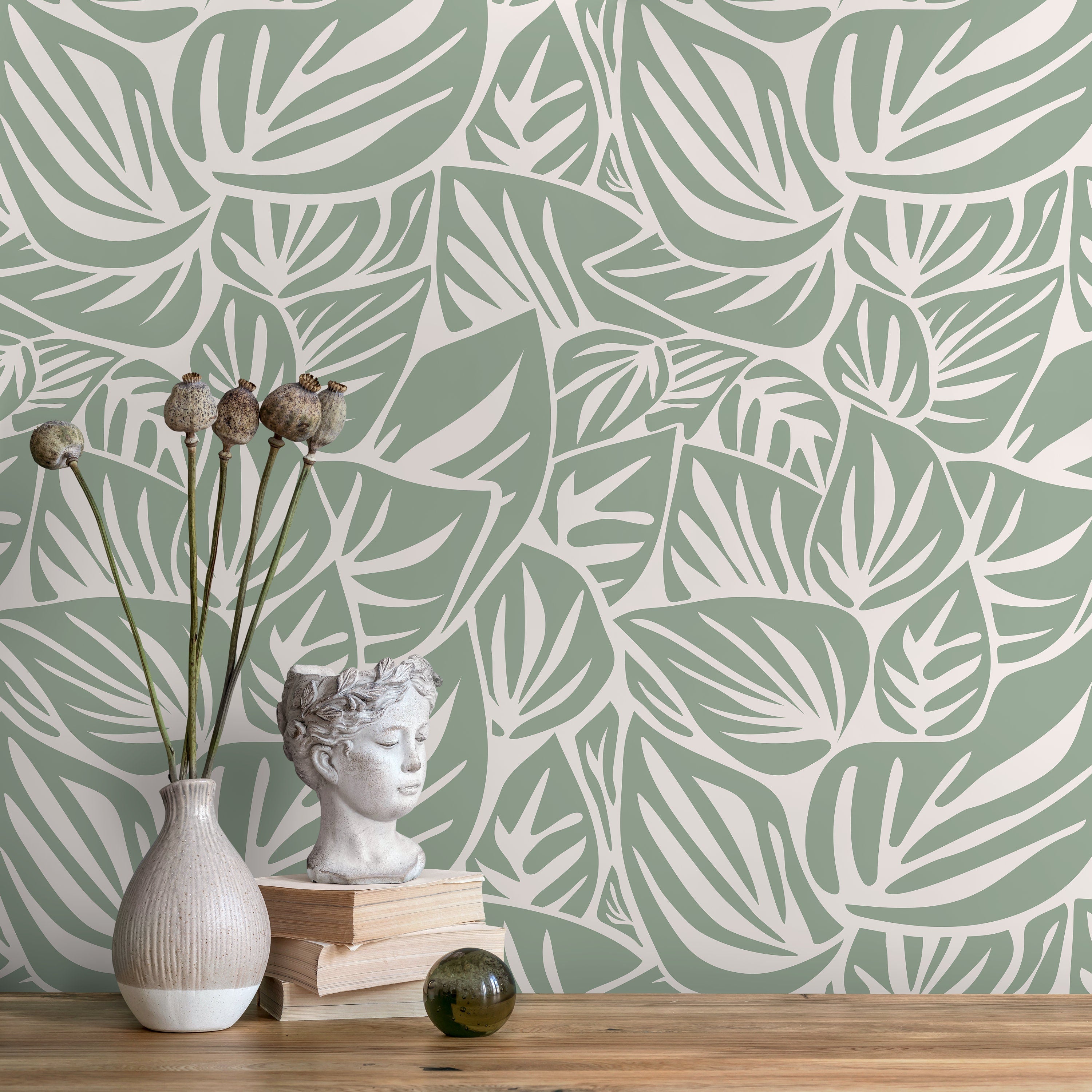 Leaf Wallpaper With A Modern Stylized Leaf Motif In Light Green And Cream - D651